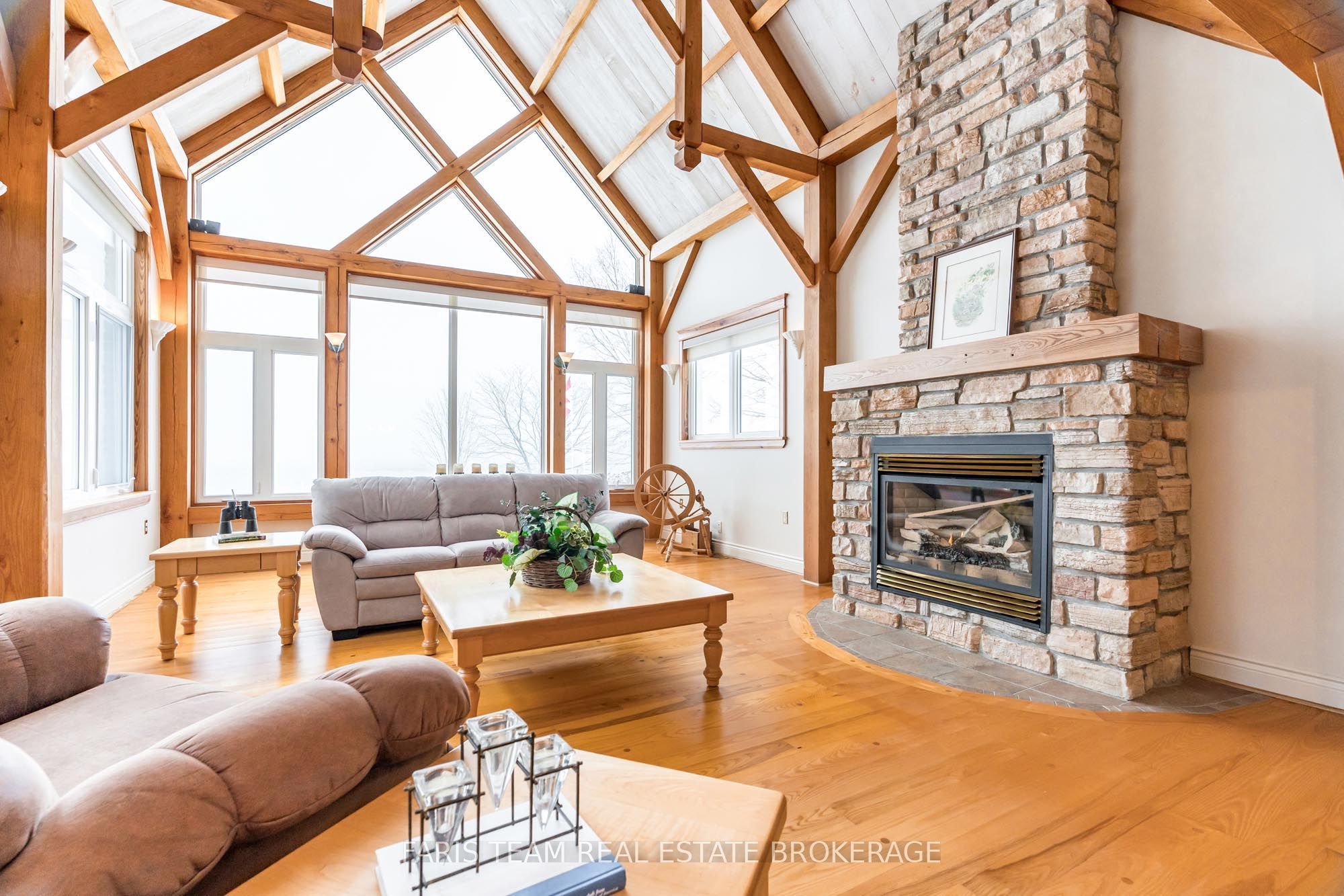 187 Champlain Road Property Photo 12