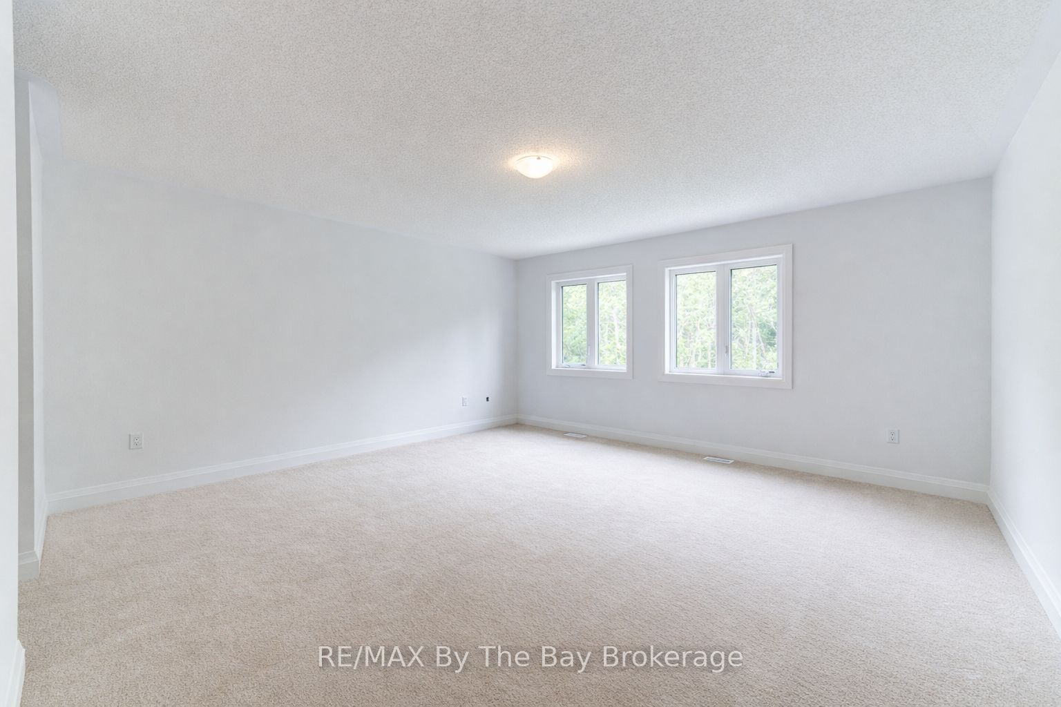 26 Amber Drive Property Photo 15