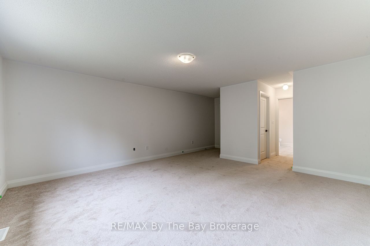 26 Amber Drive Property Photo 16