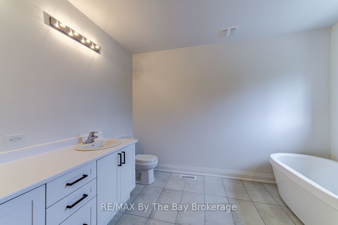 26 Amber Drive Property Photo 18