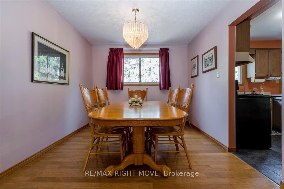 55 Laurentian Lane Property Photo 7
