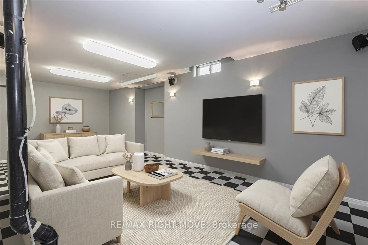 55 Laurentian Lane Property Photo 26