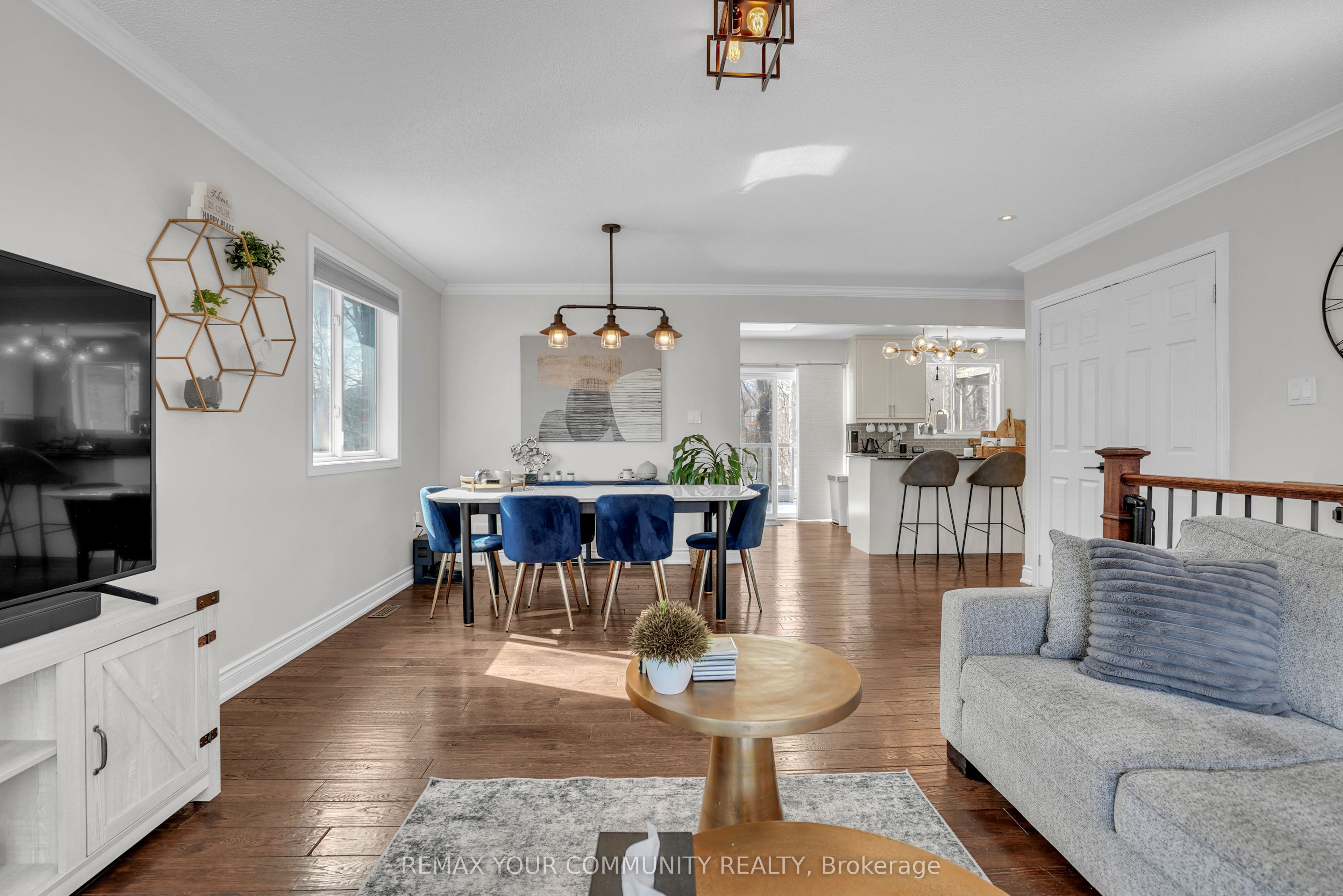 92 Sandringham Drive Property Photo 8