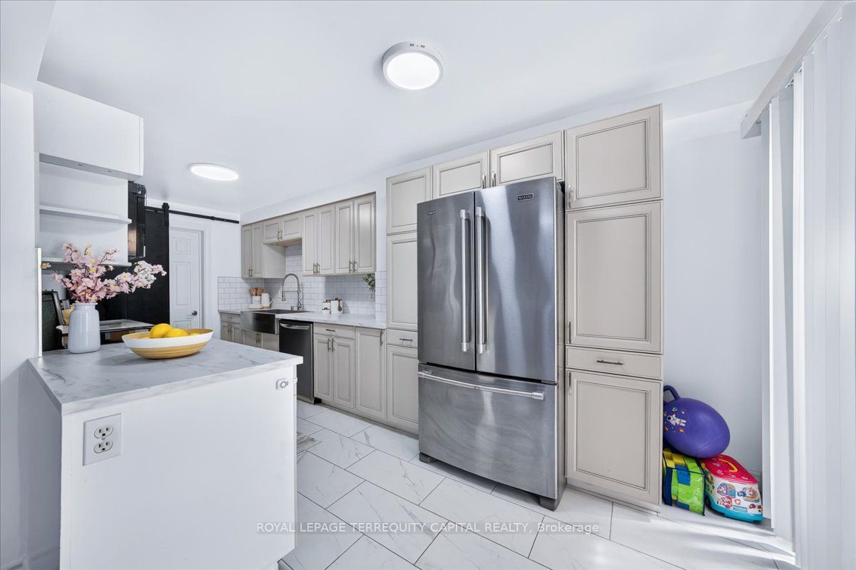 9 Seymour Crescent Property Photo 17