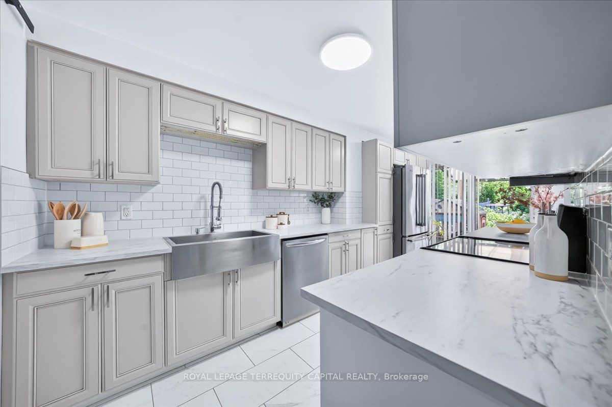 9 Seymour Crescent Property Photo 19