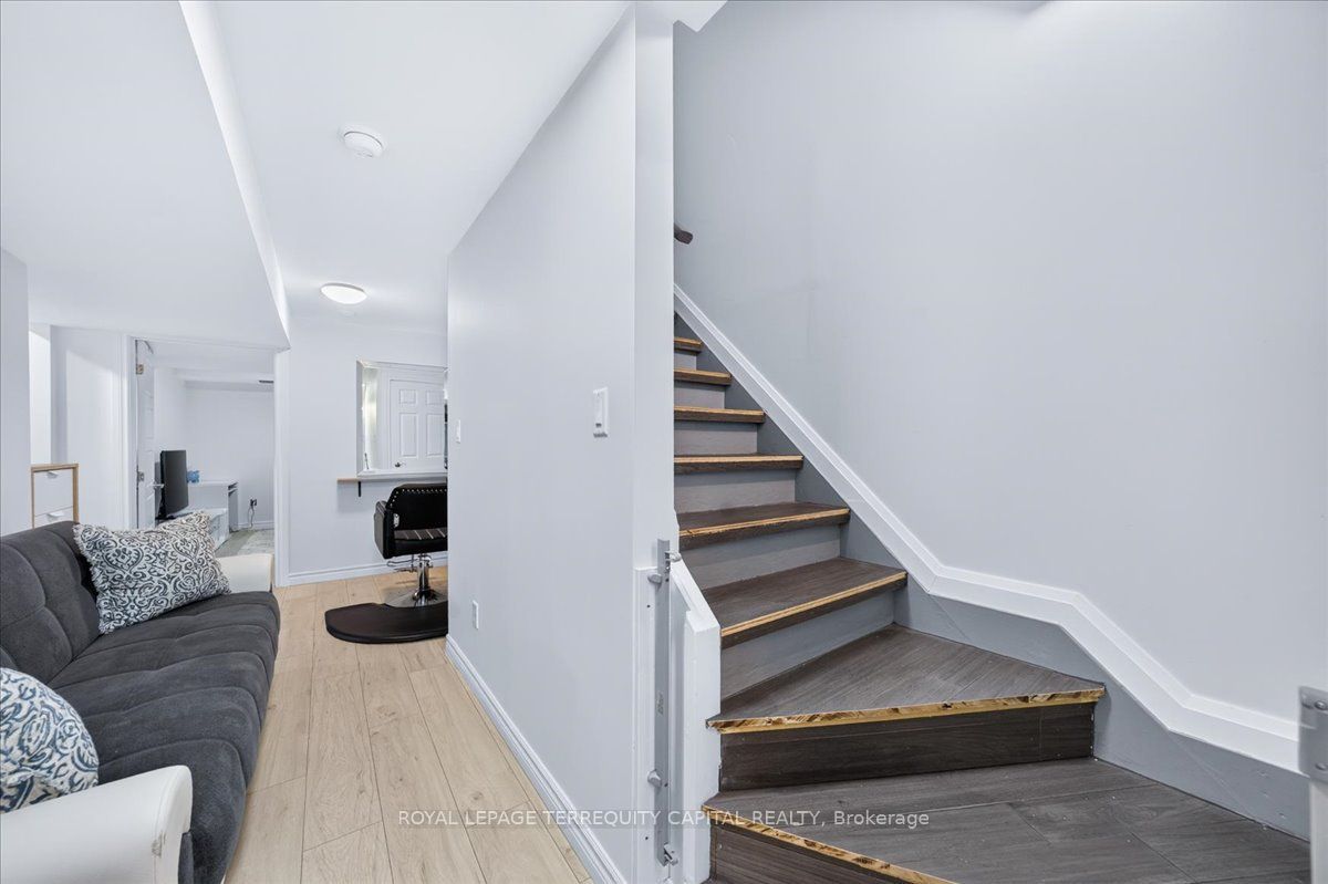9 Seymour Crescent Property Photo 37