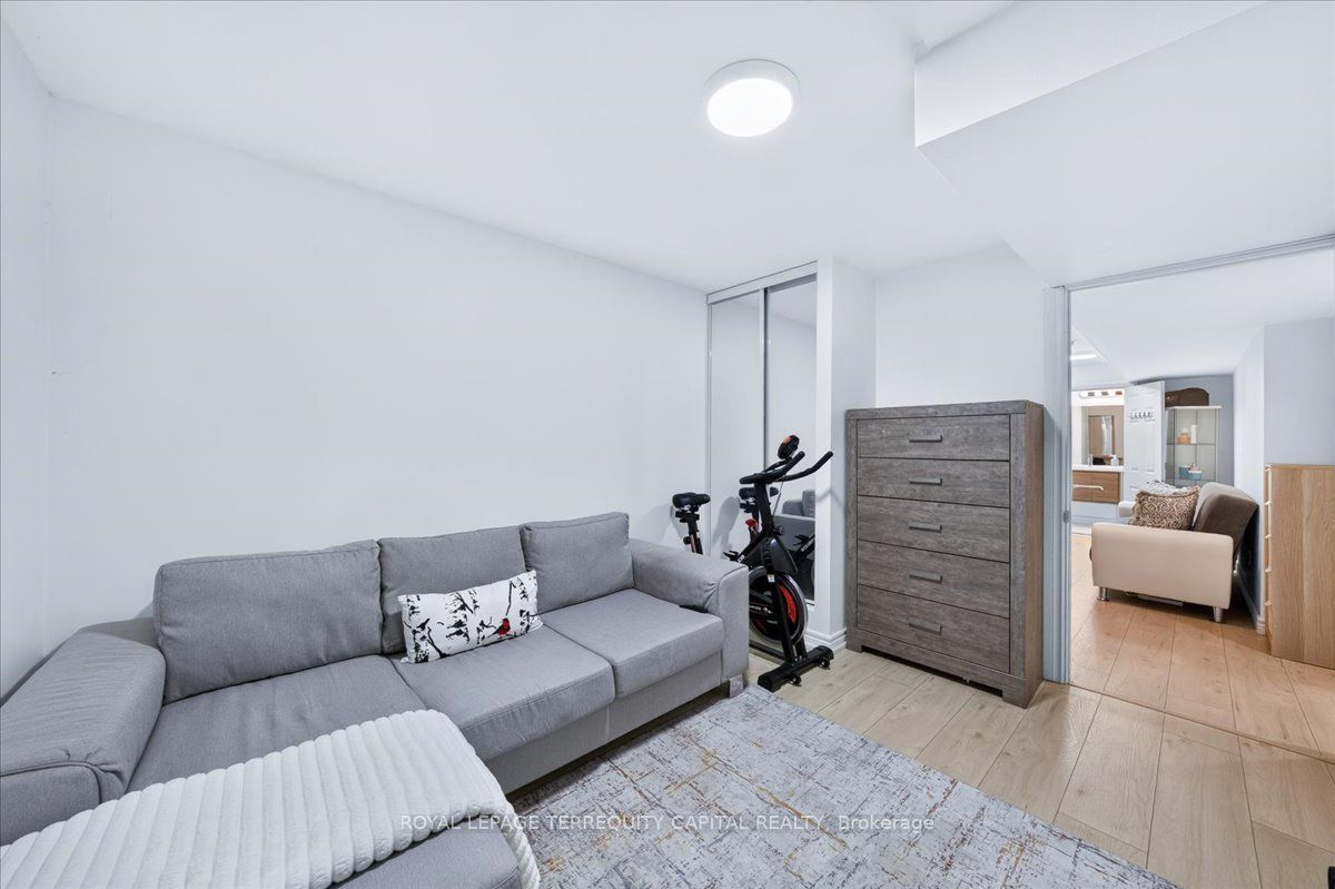9 Seymour Crescent Property Photo 42