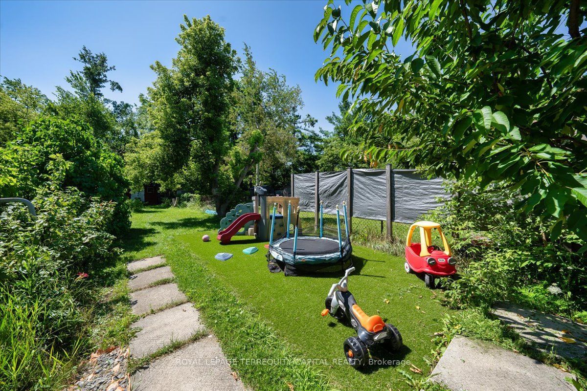 9 Seymour Crescent Property Photo 50