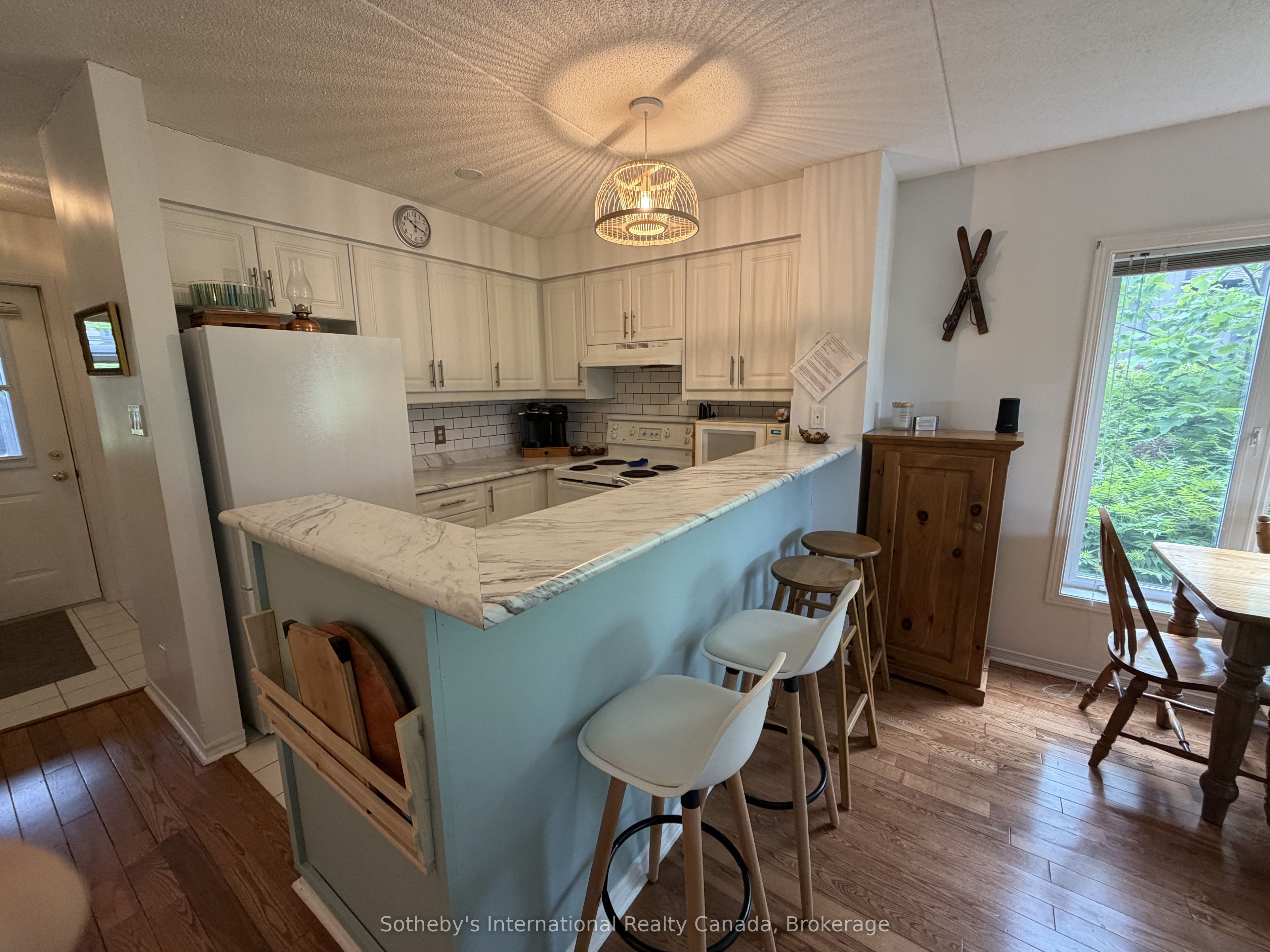 329 Mariners Way Property Photo 3