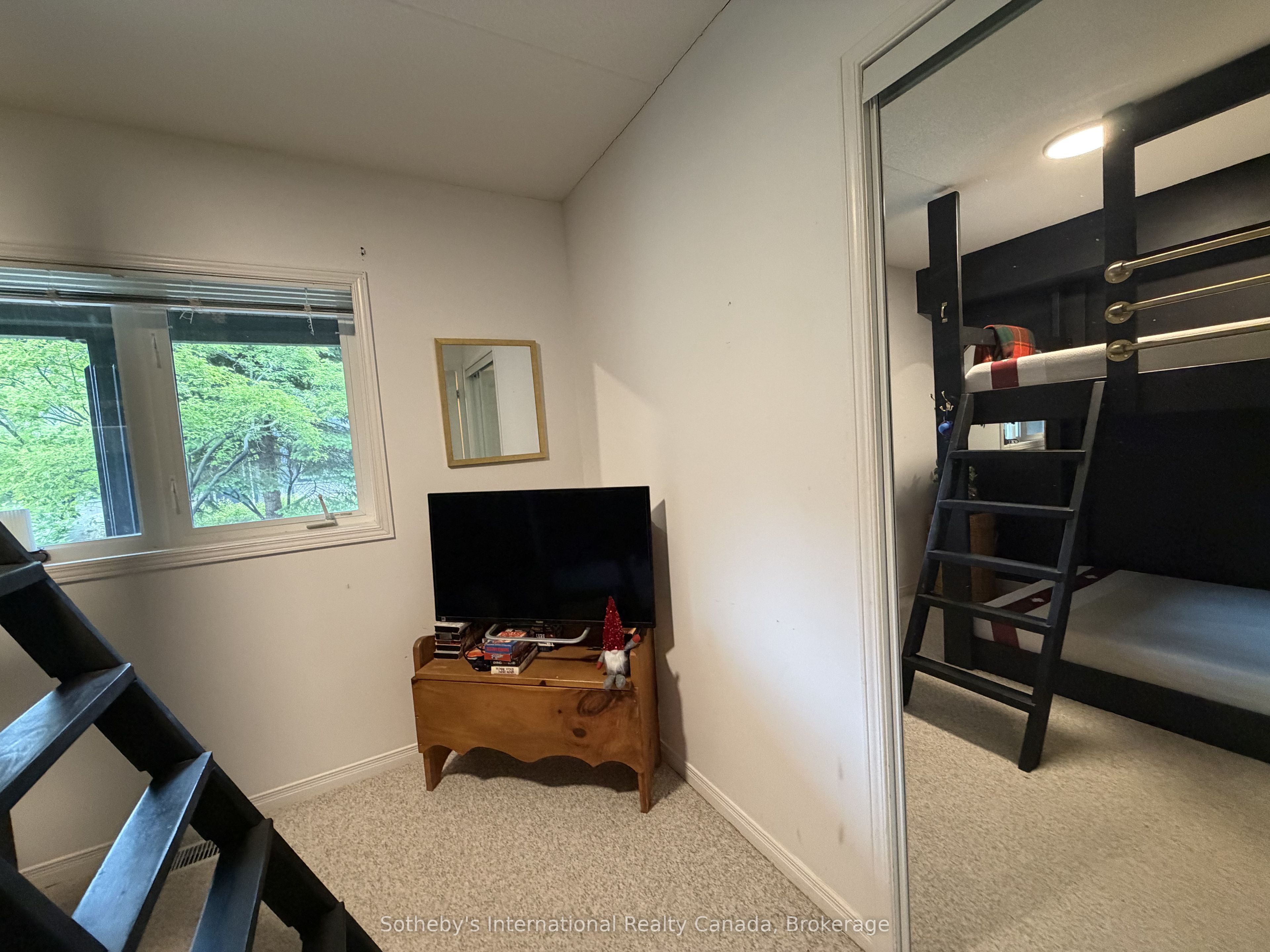 329 Mariners Way Property Photo 16