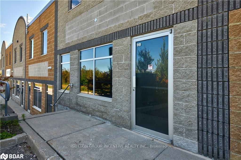 647 Welham Road 9 & 21 Property Photo 4