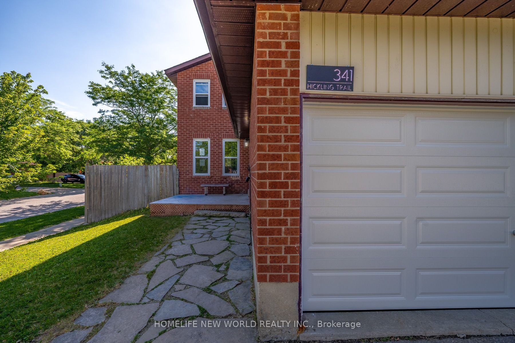 341 Hickling Trail Property Photo 3