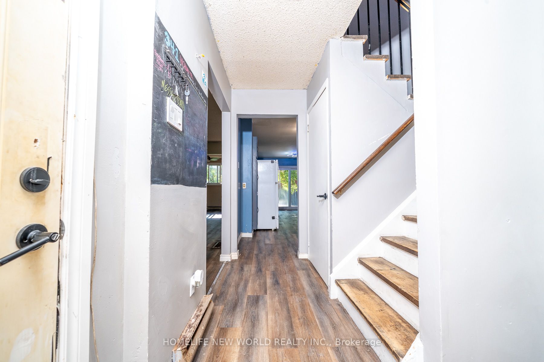 341 Hickling Trail Property Photo 14