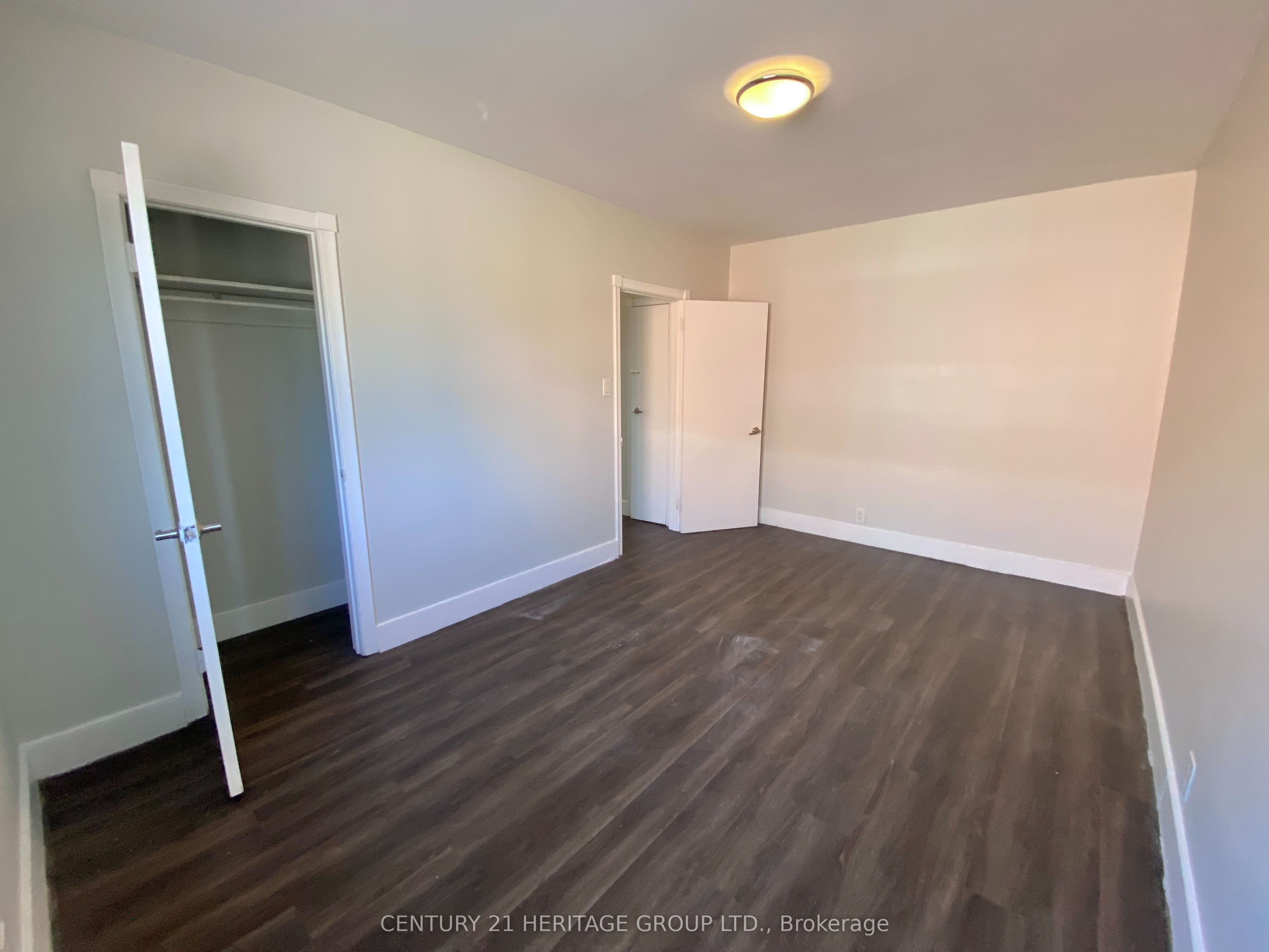 174 Grove Street E 3 Property Photo 11