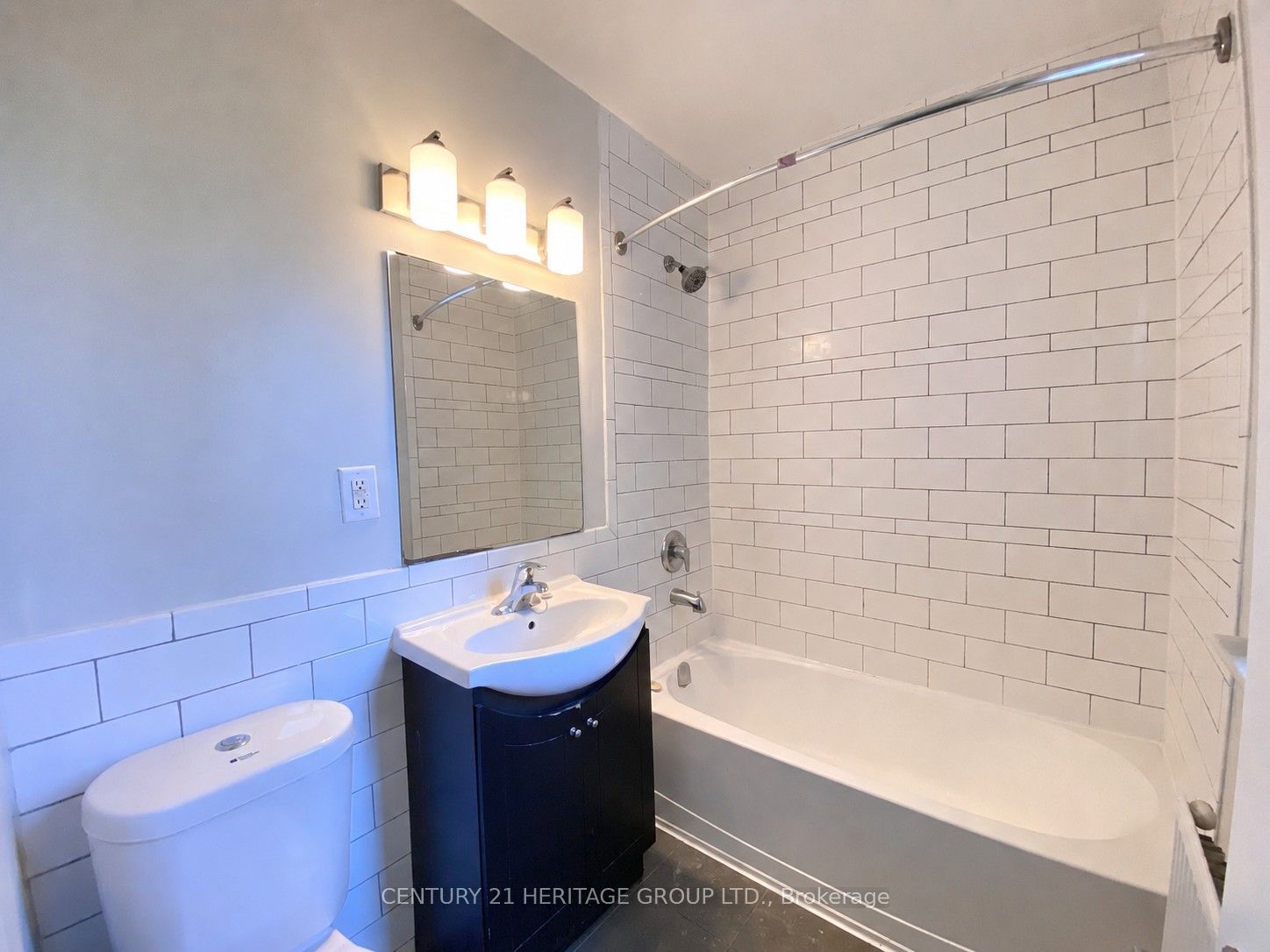 174 Grove Street E 3 Property Photo 14