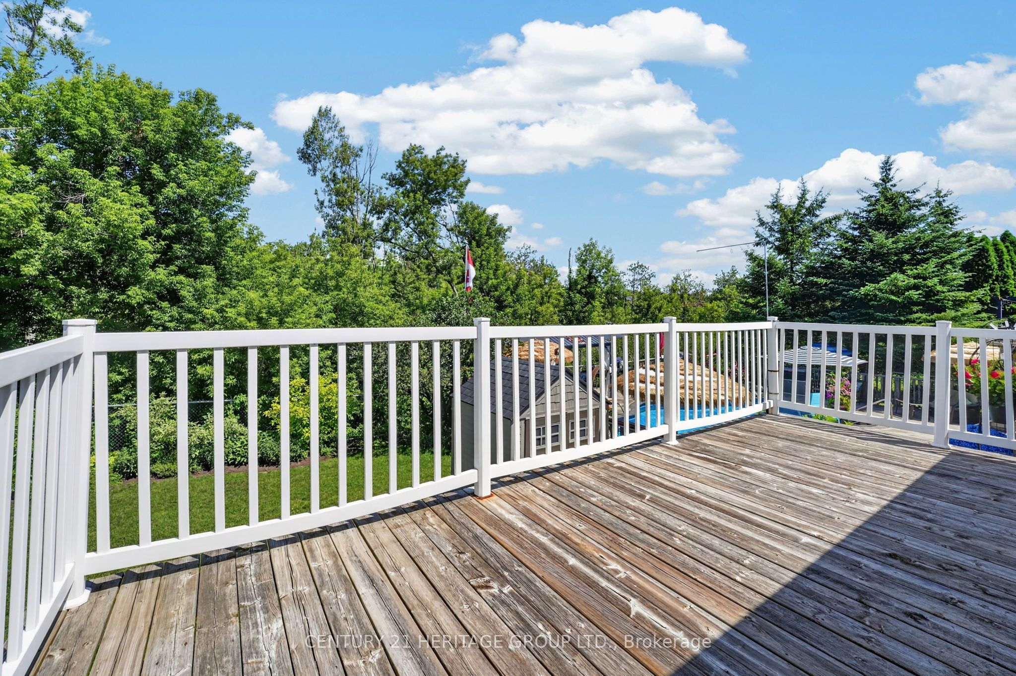 226 Lillian Crescent Property Photo 11