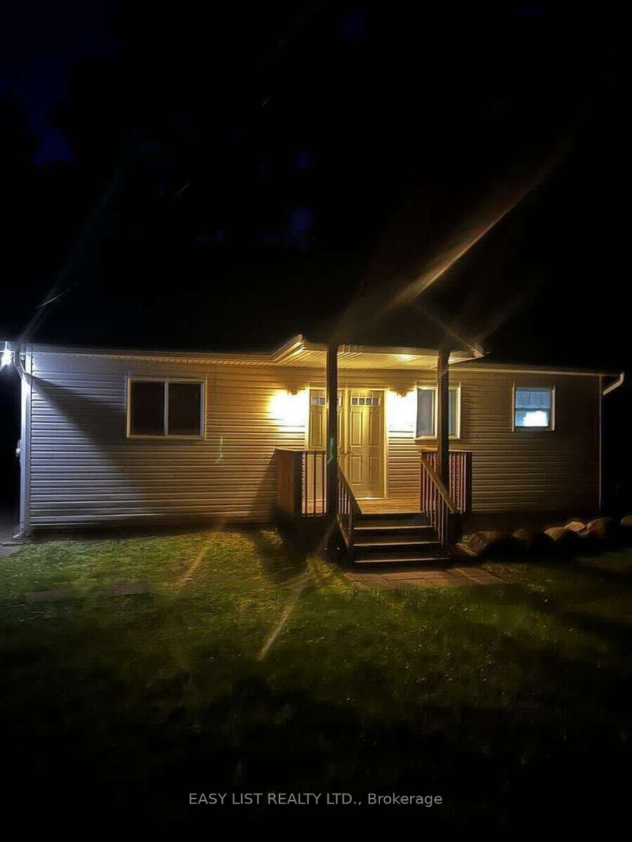 2135 Champlain Road Property Photo 29