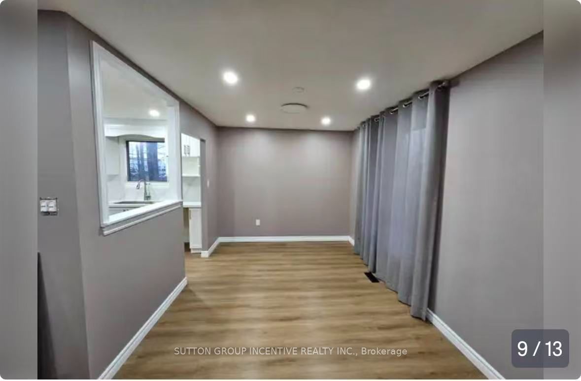 7 Rosedale Place Upper Unit Property Photo 11