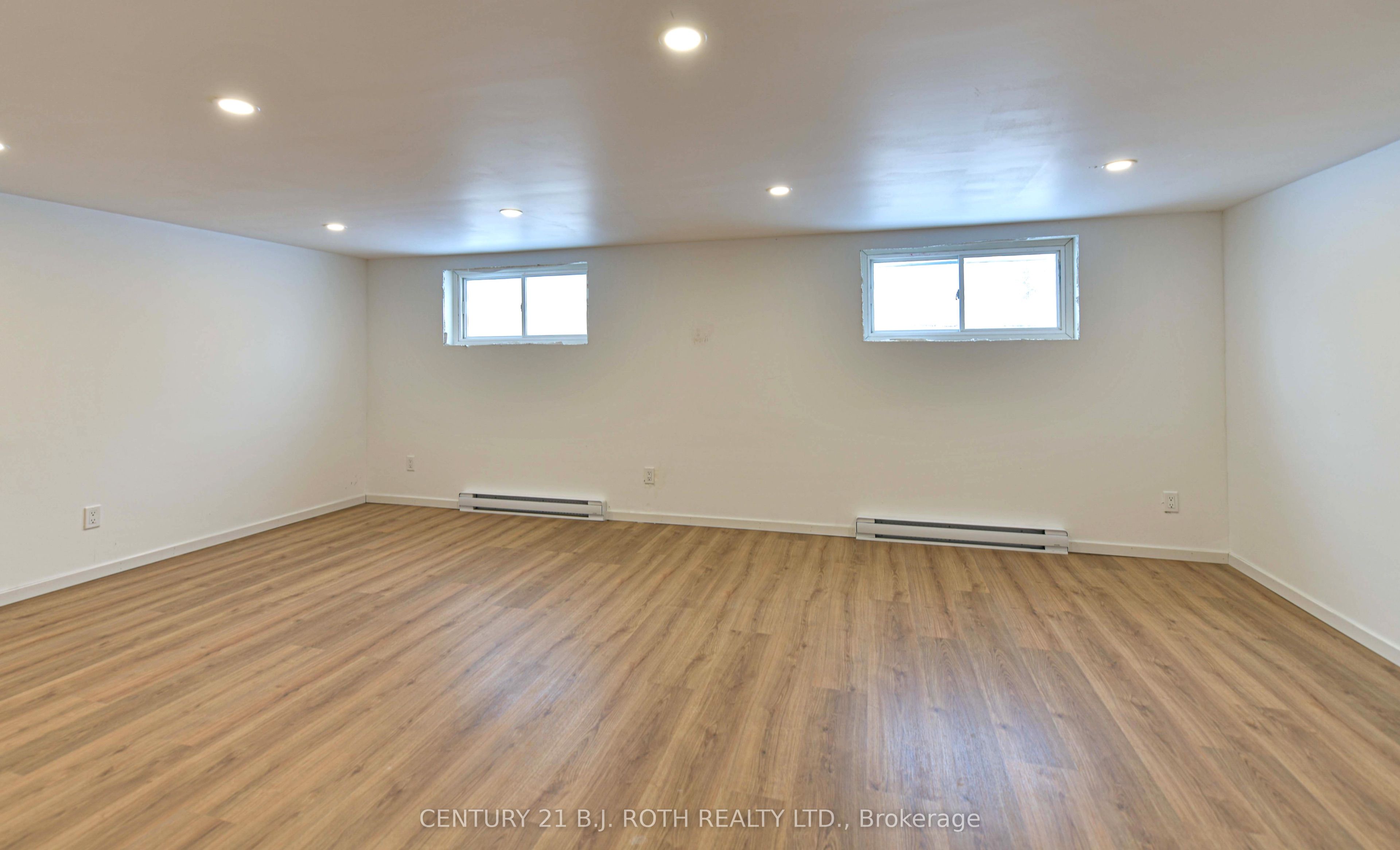 201 Point Street Property Photo 15