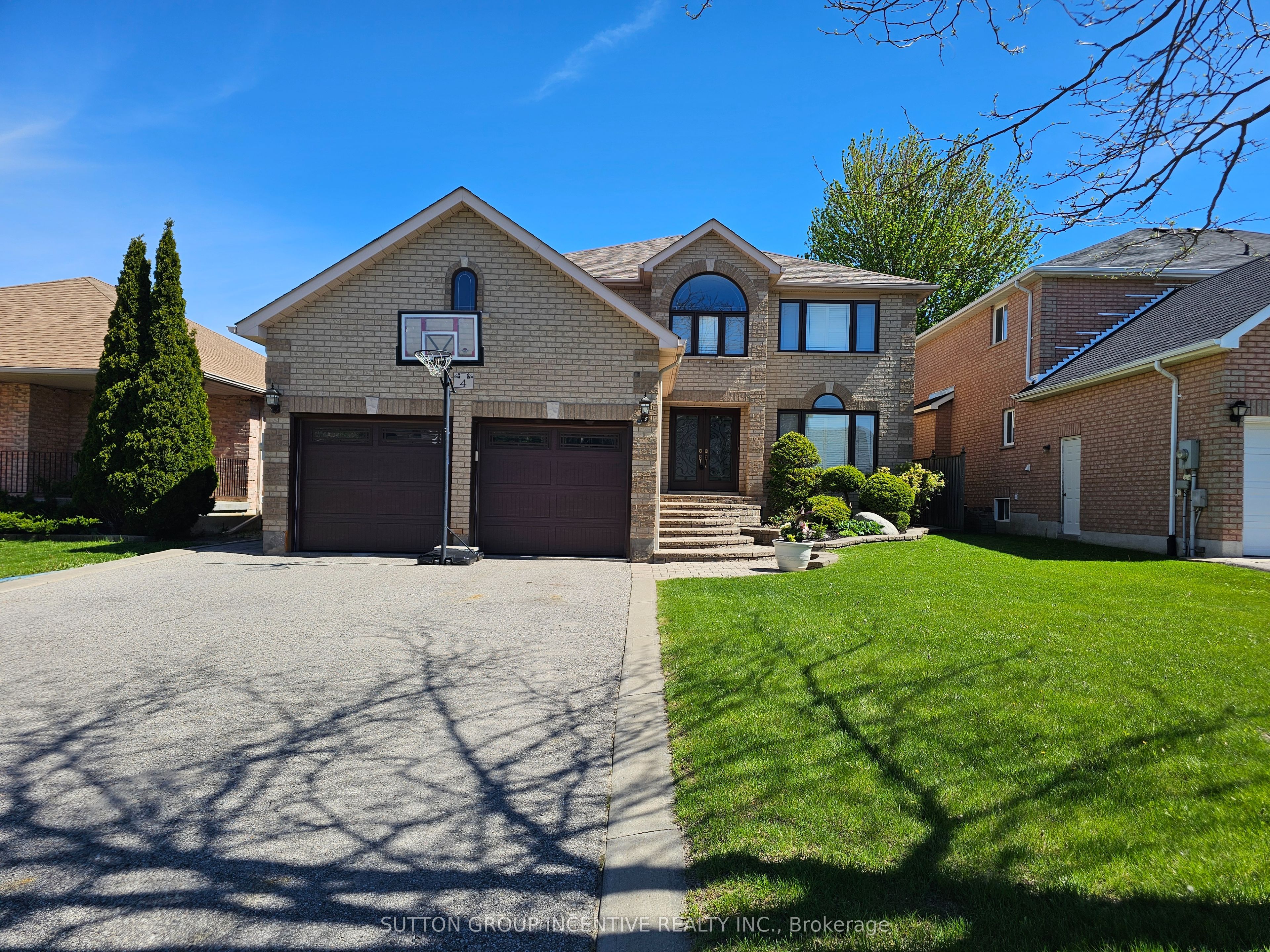 4 Chantal Street Property Photo 1