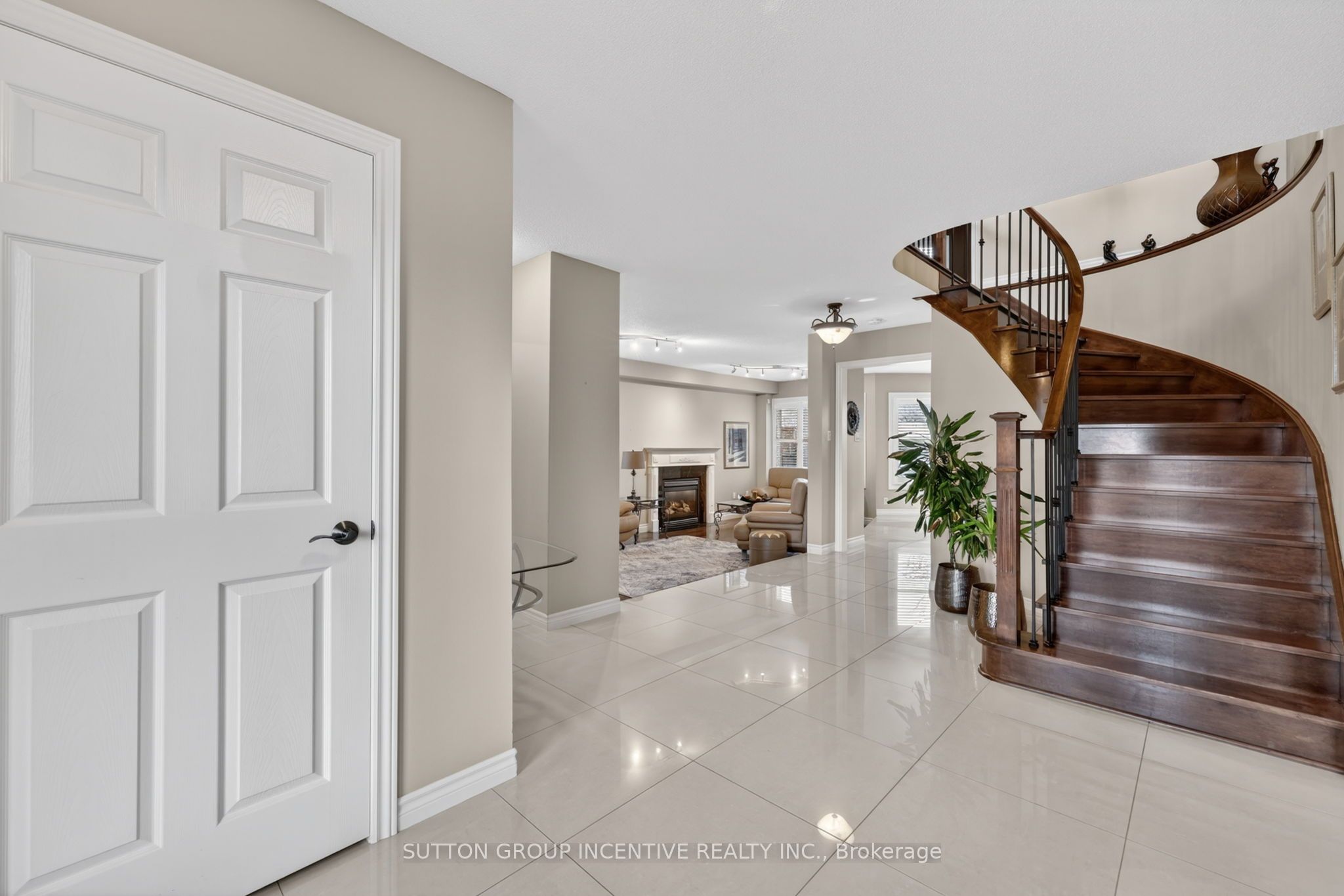 4 Chantal Street Property Photo 3