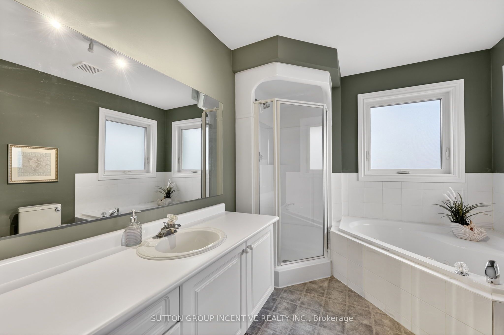 4 Chantal Street Property Photo 21
