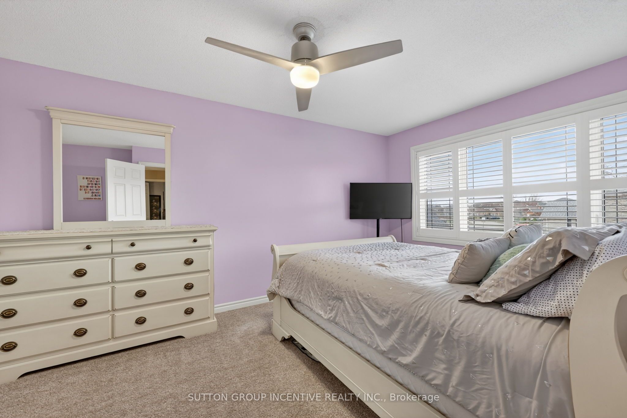 4 Chantal Street Property Photo 22