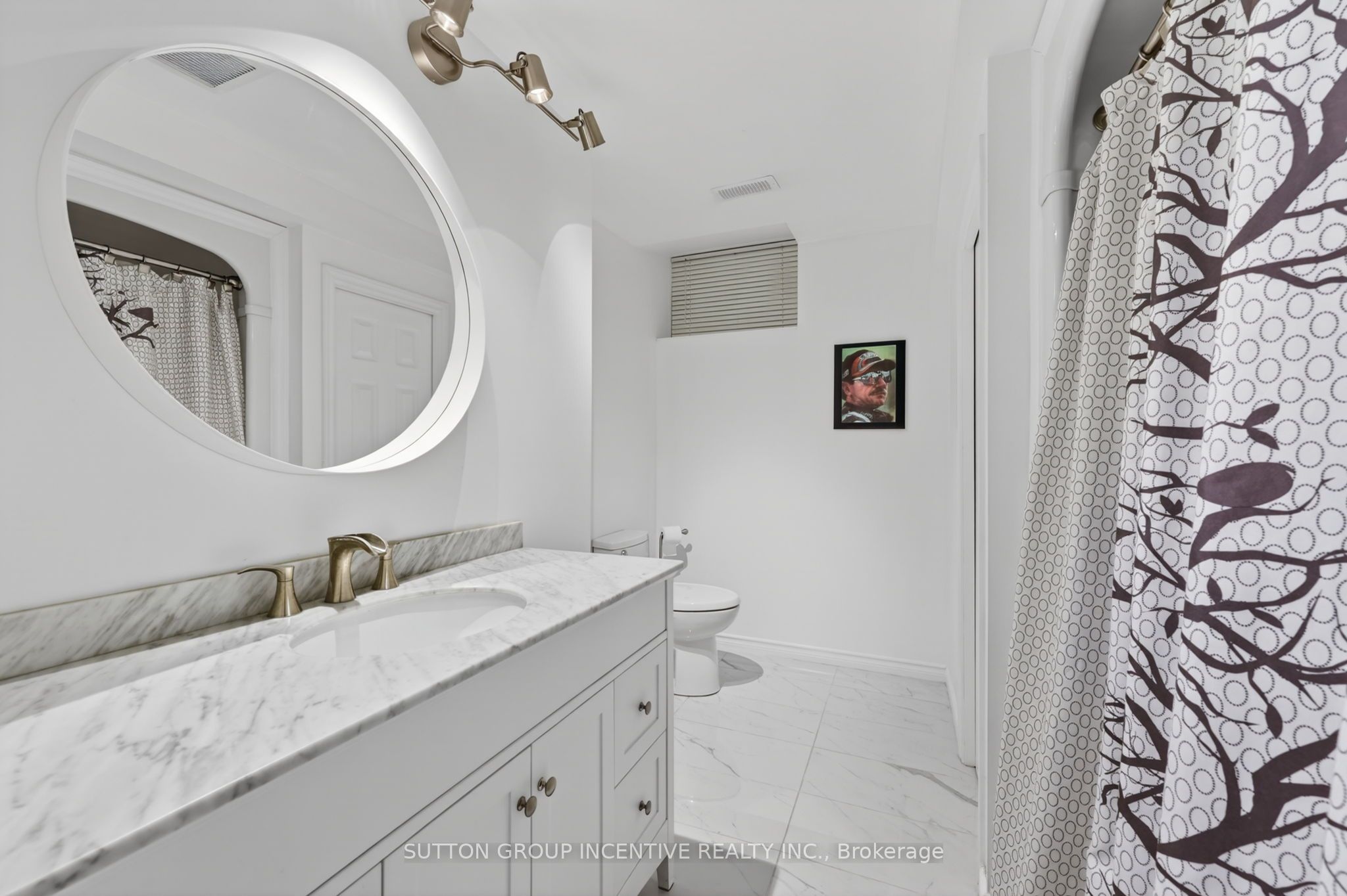 4 Chantal Street Property Photo 35