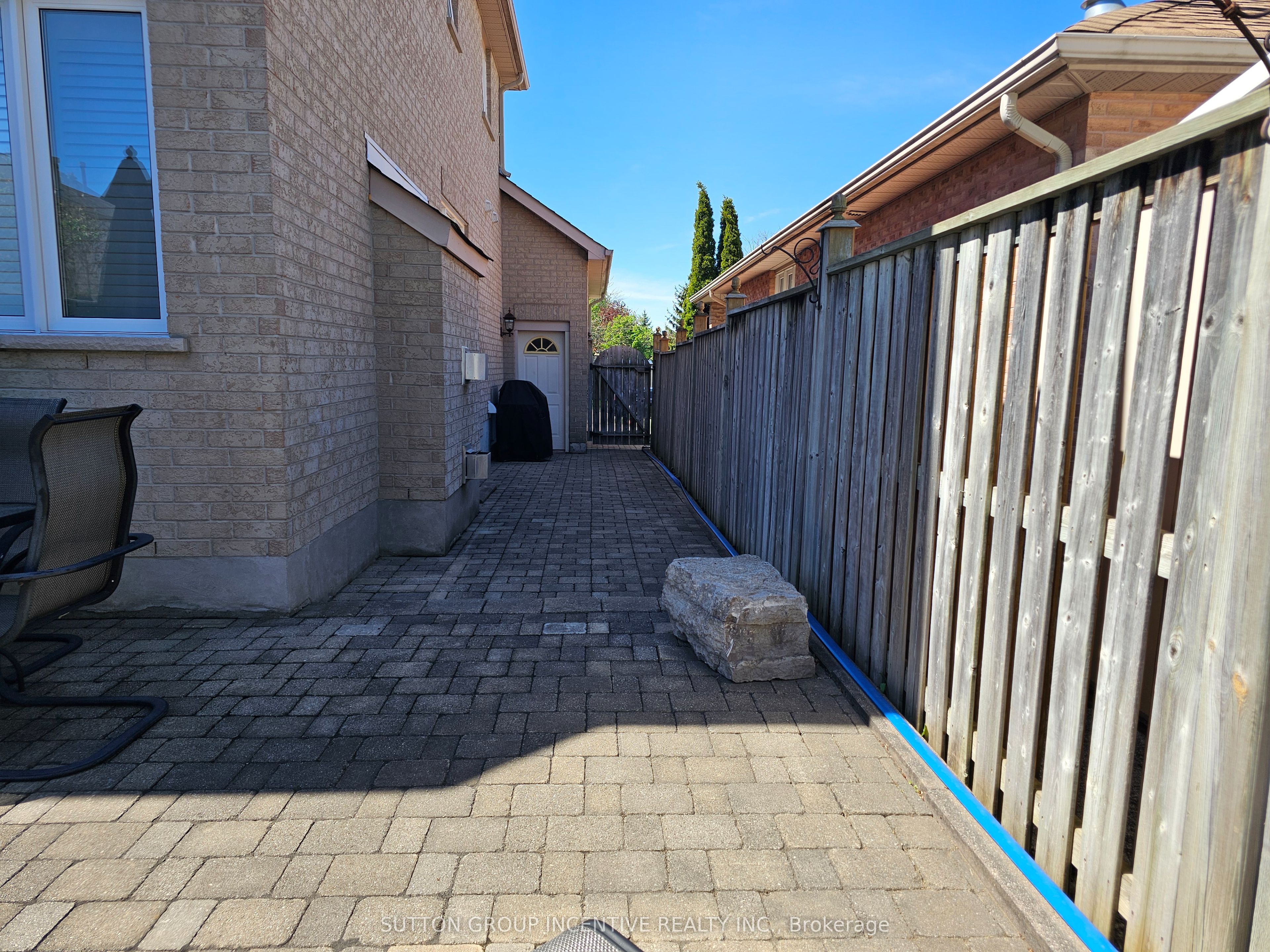 4 Chantal Street Property Photo 40
