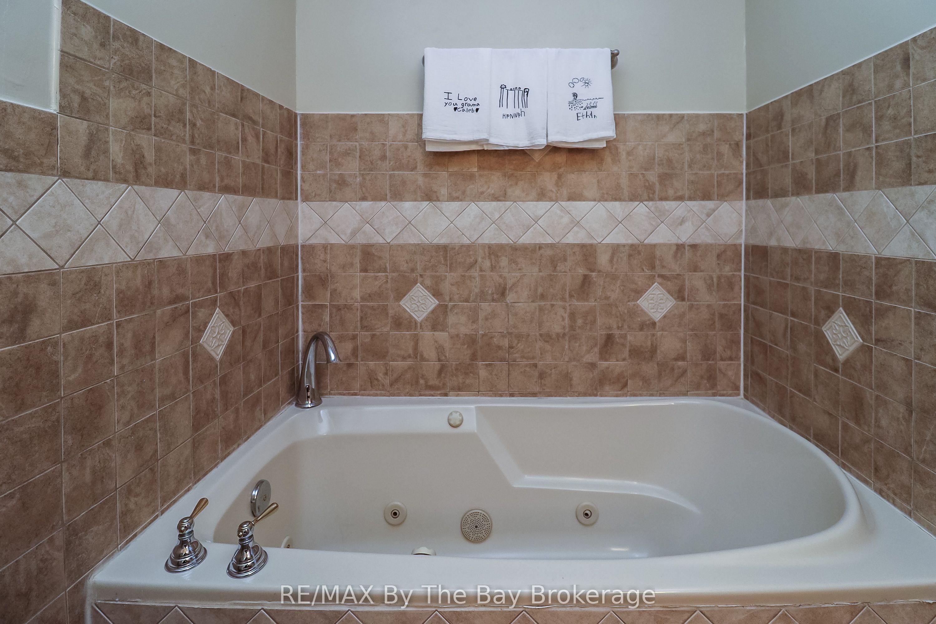 116 Stroud Crescent Property Photo 25