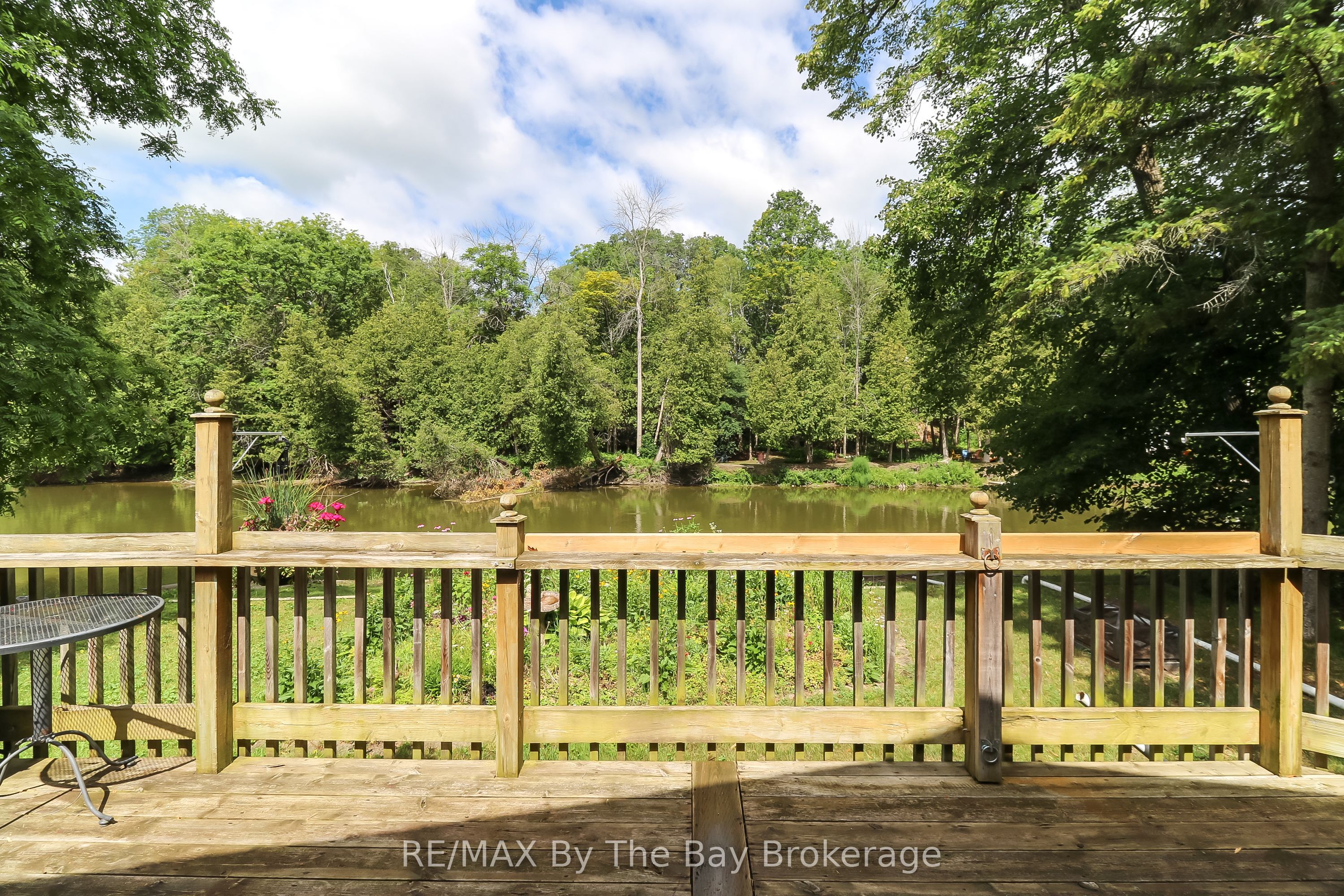 116 Stroud Crescent Property Photo 33