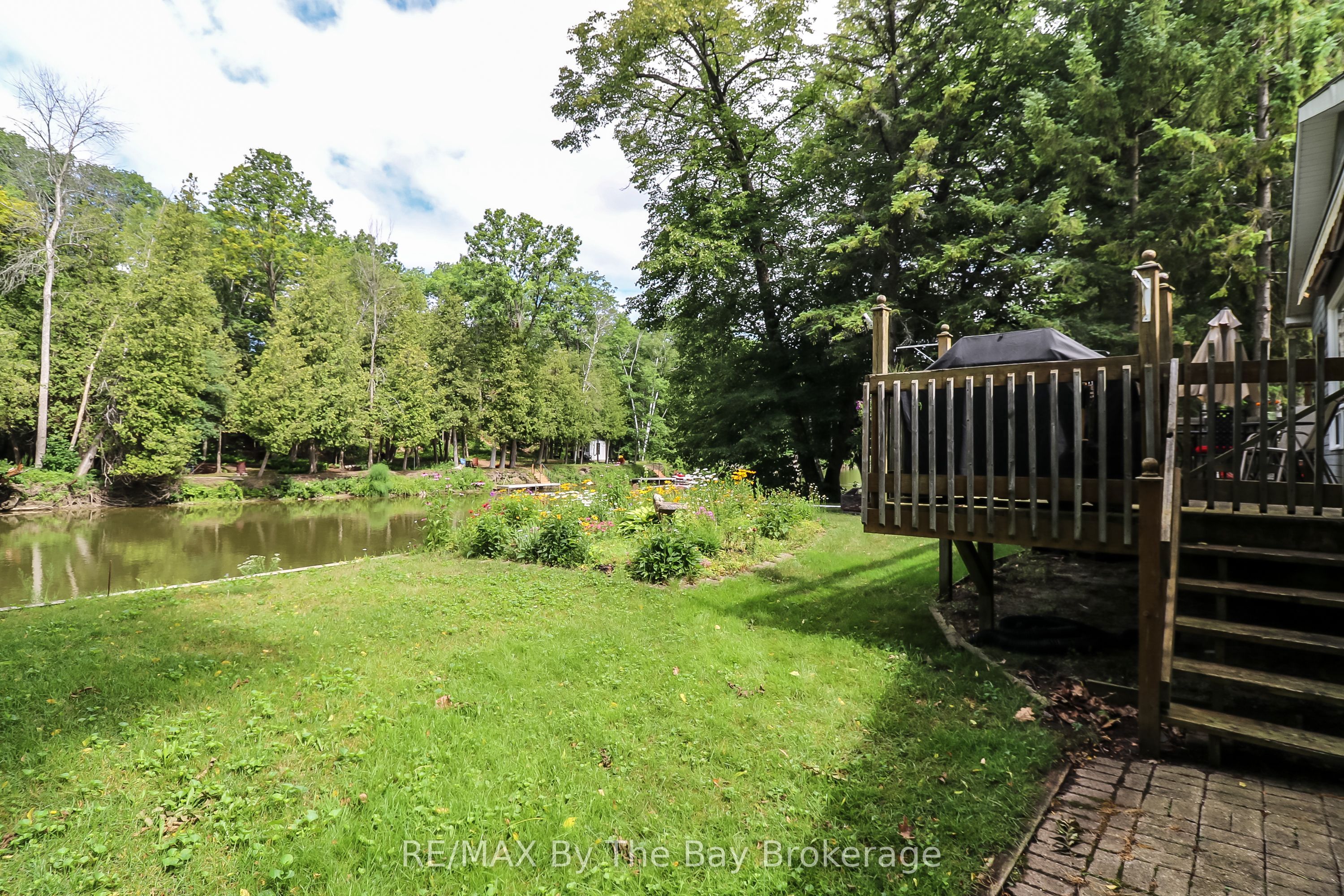 116 Stroud Crescent Property Photo 34