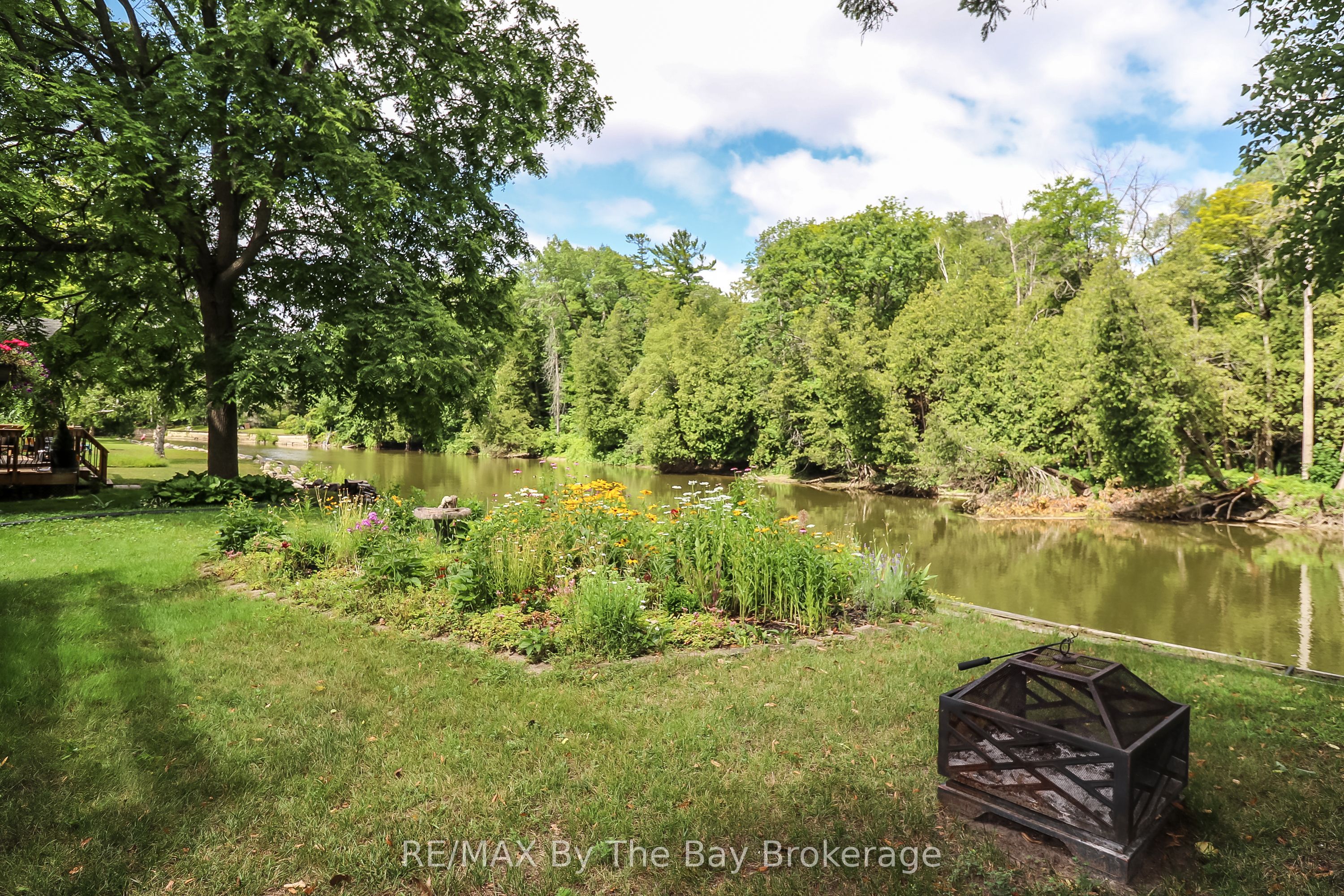116 Stroud Crescent Property Photo 36