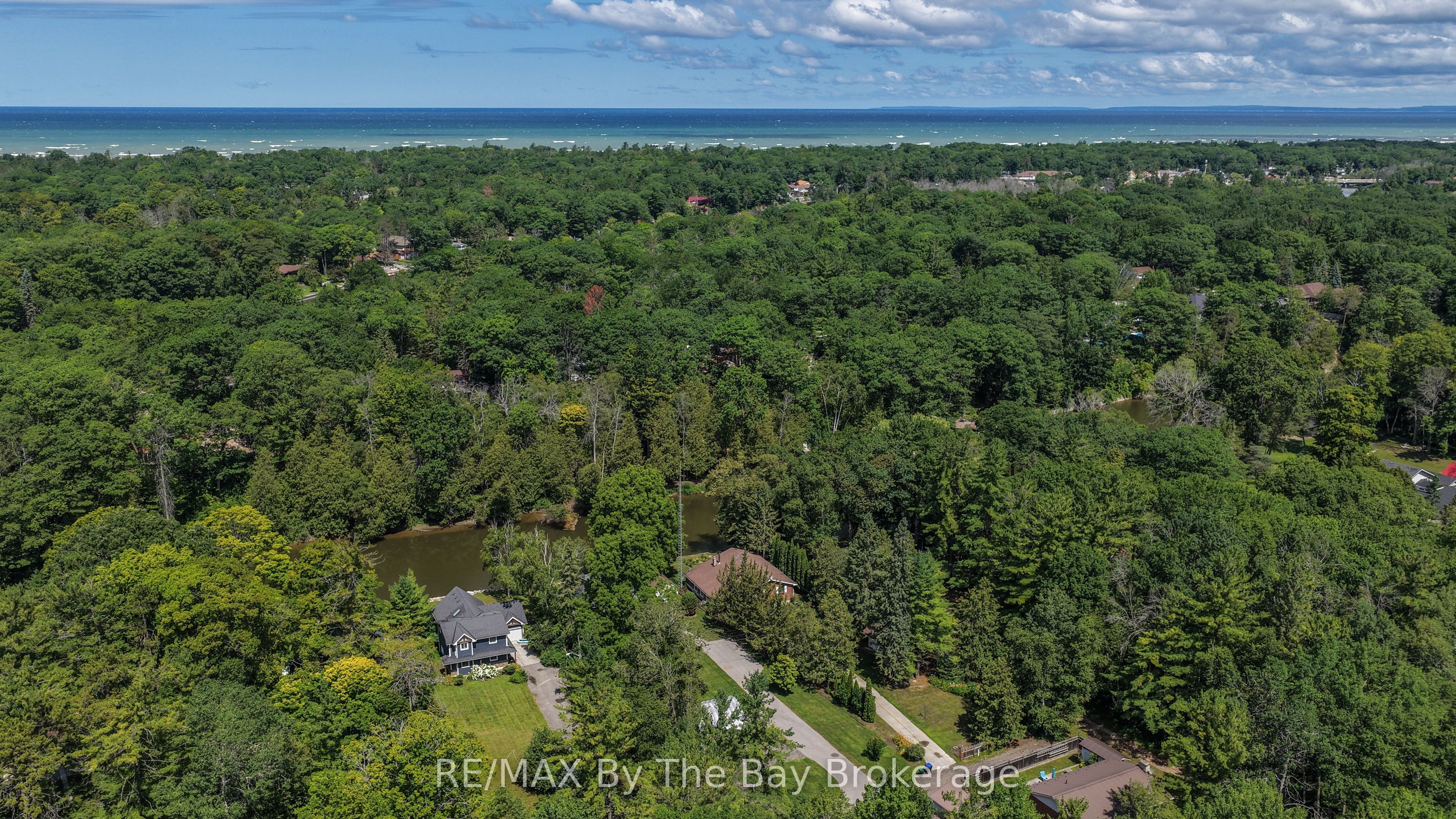 116 Stroud Crescent Property Photo 44