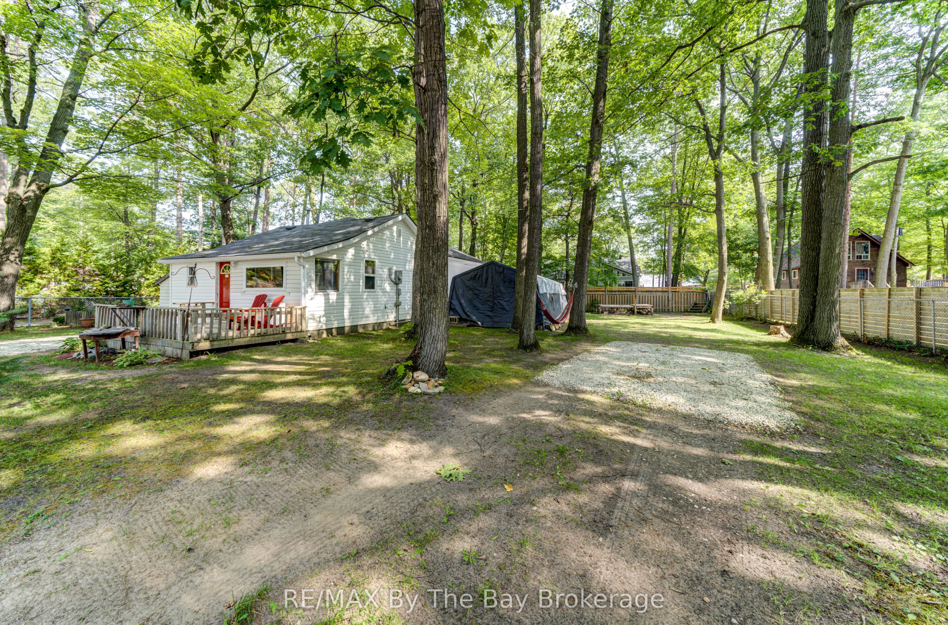 717 Oxbow Park Drive Property Photo 4