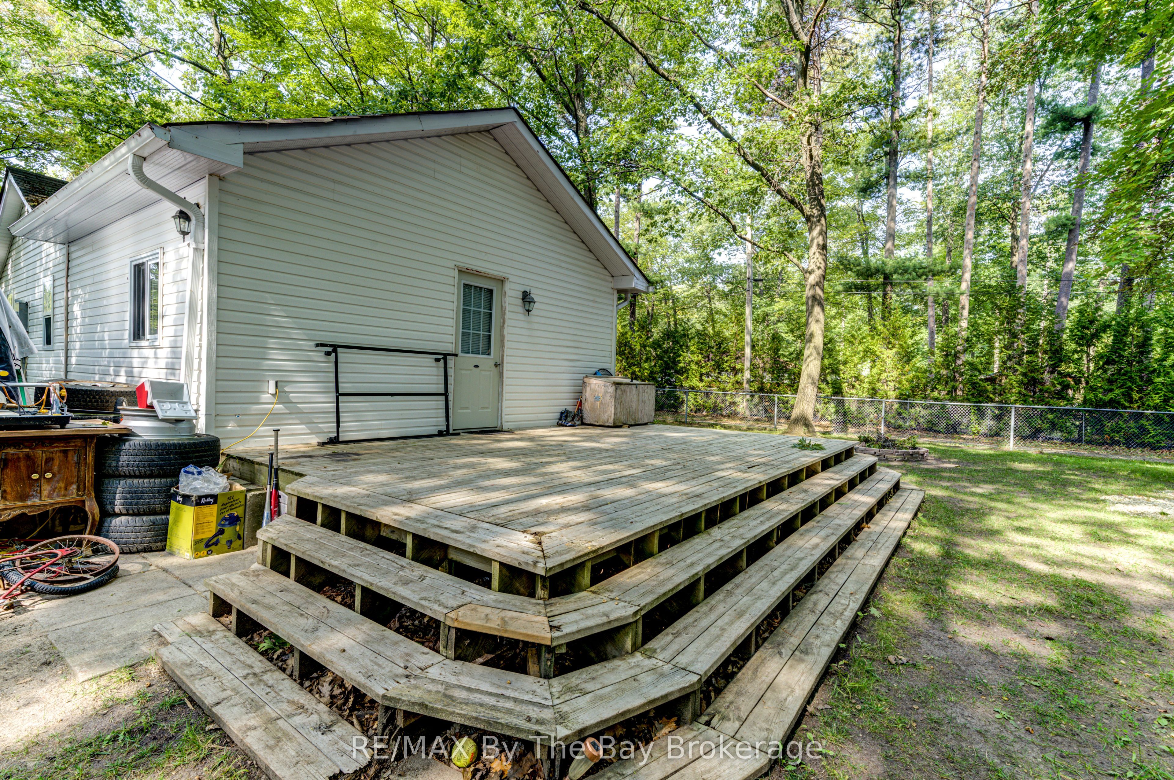 717 Oxbow Park Drive Property Photo 19