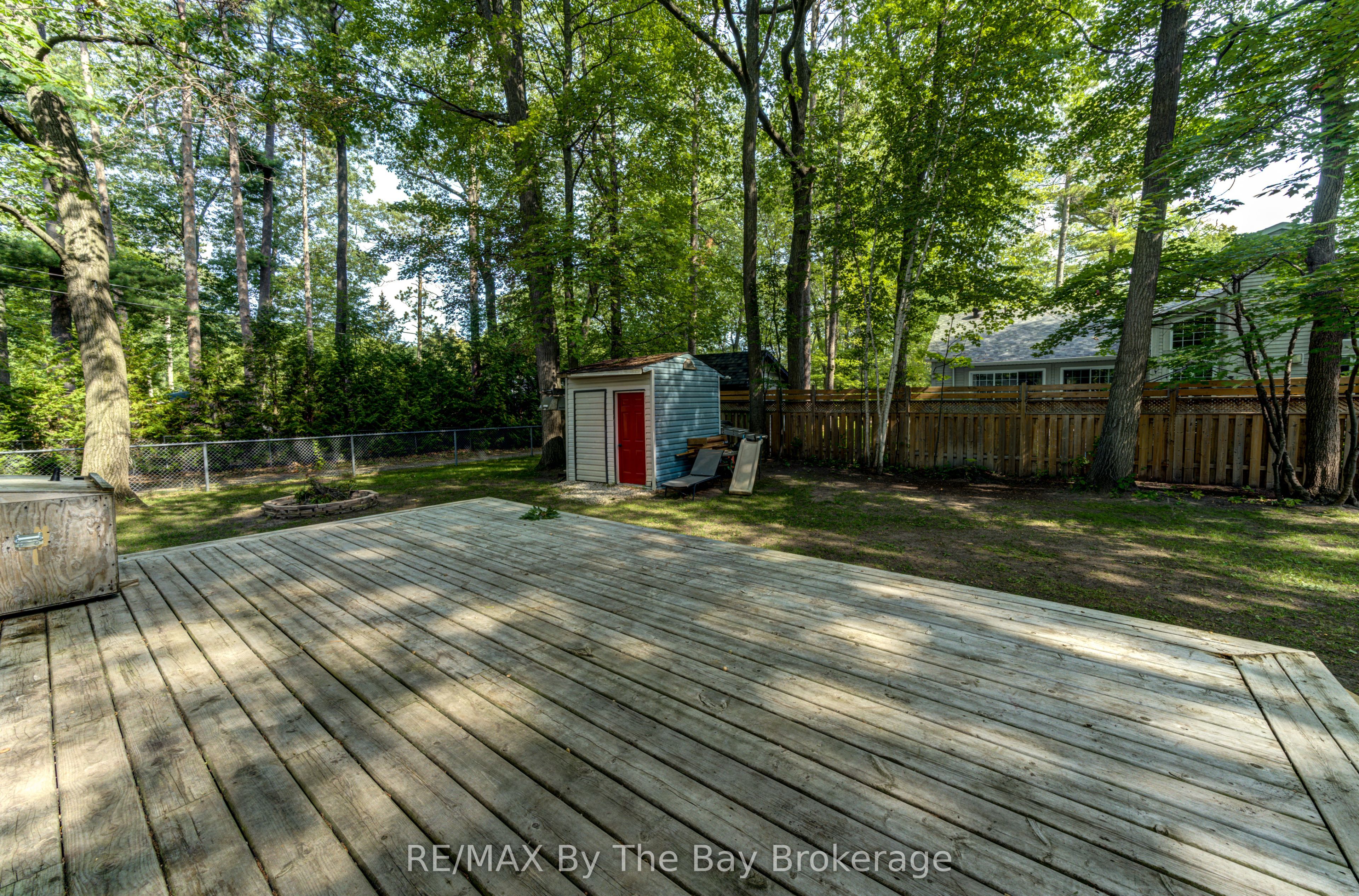 717 Oxbow Park Drive Property Photo 27