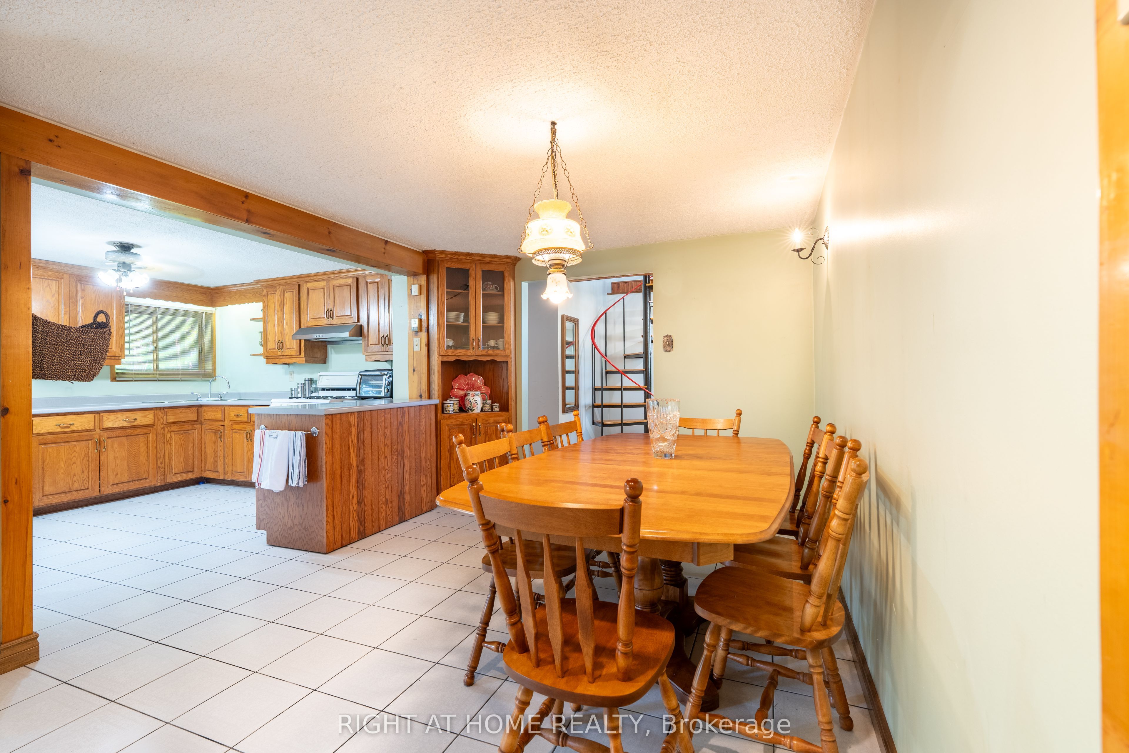 25 William Avenue Property Photo 6