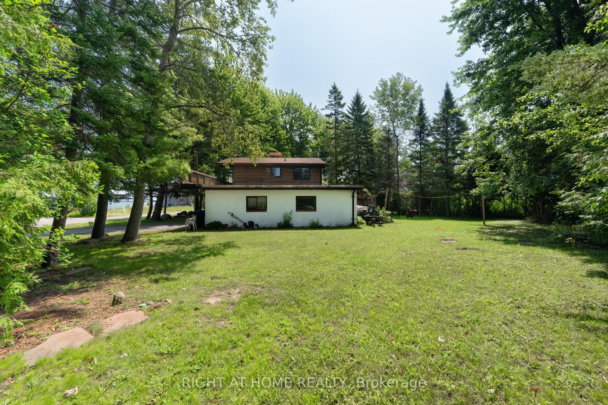 25 William Avenue Property Photo 28