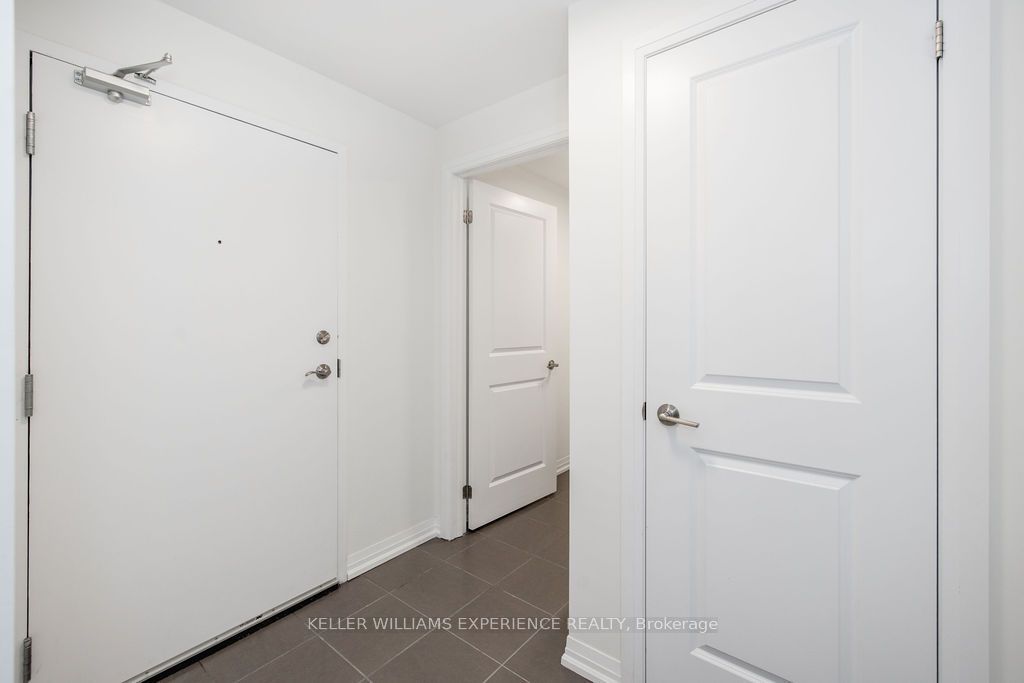 300 Essa Road E 201 Property Photo 7