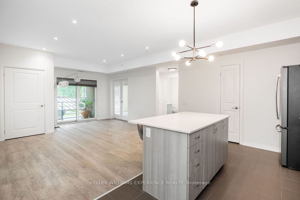 300 Essa Road E 201 Property Photo 9