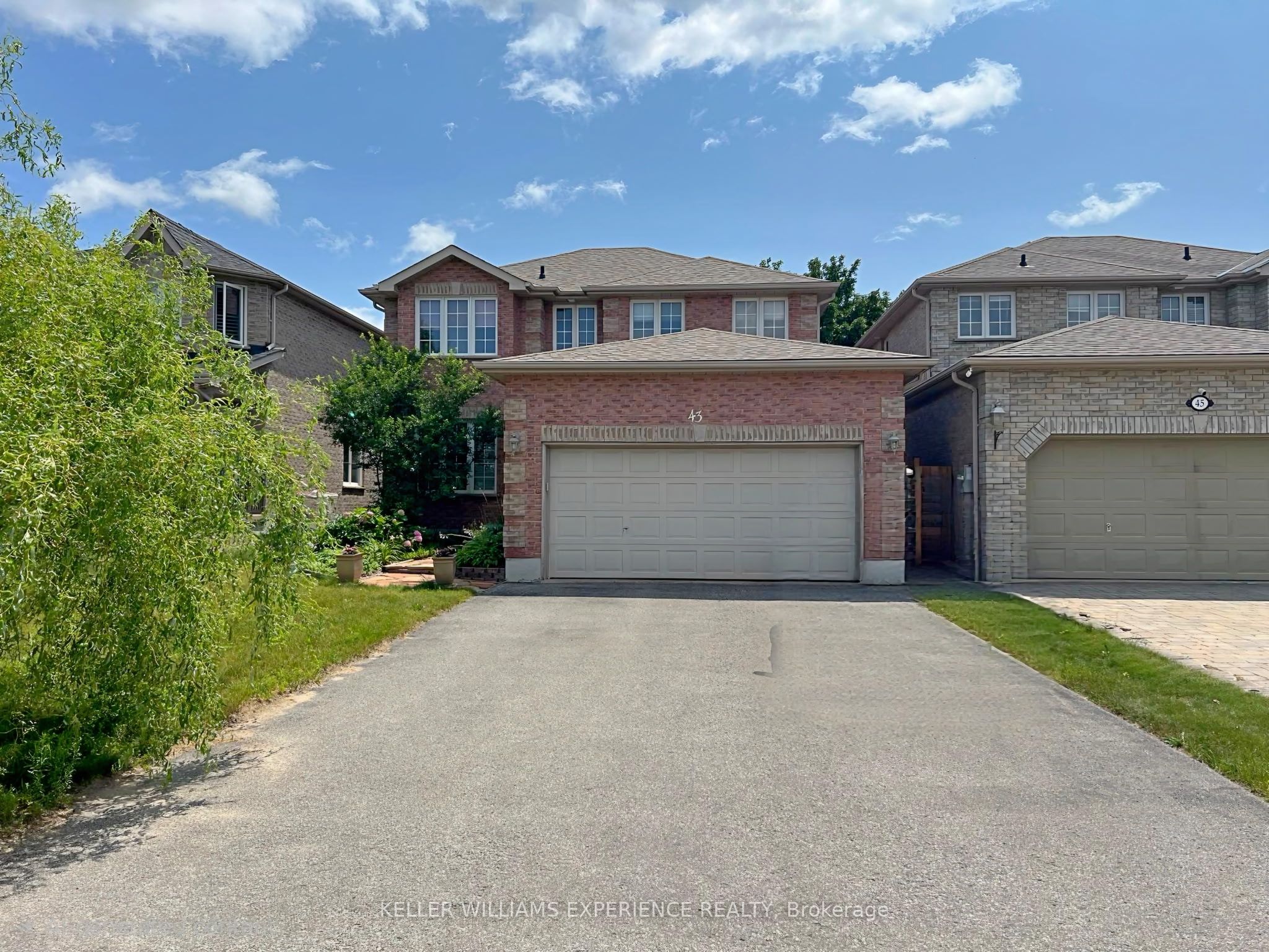 43 Dunnett Drive Property Photo 1