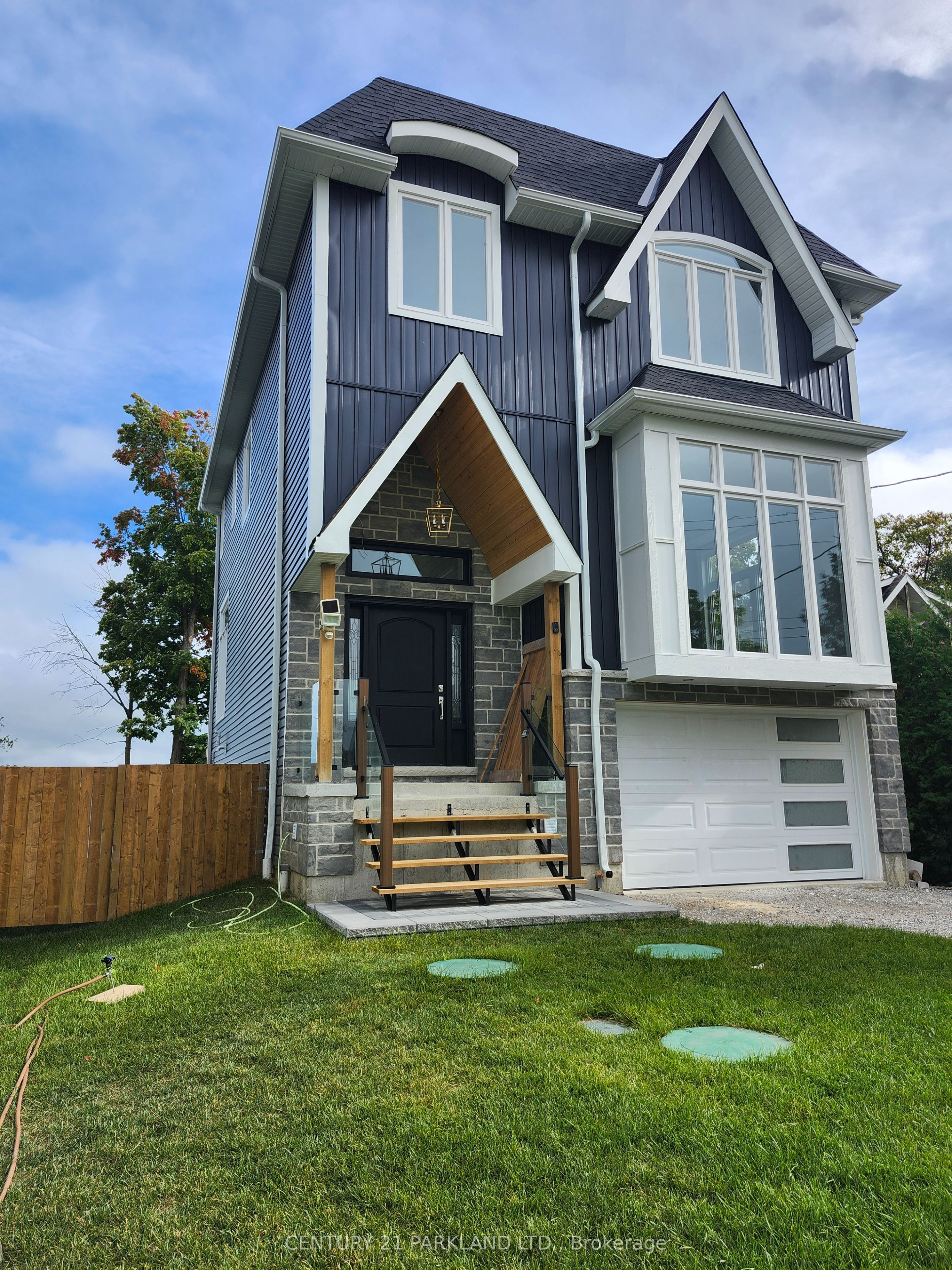 15 Stanley Avenue Property Photo 1