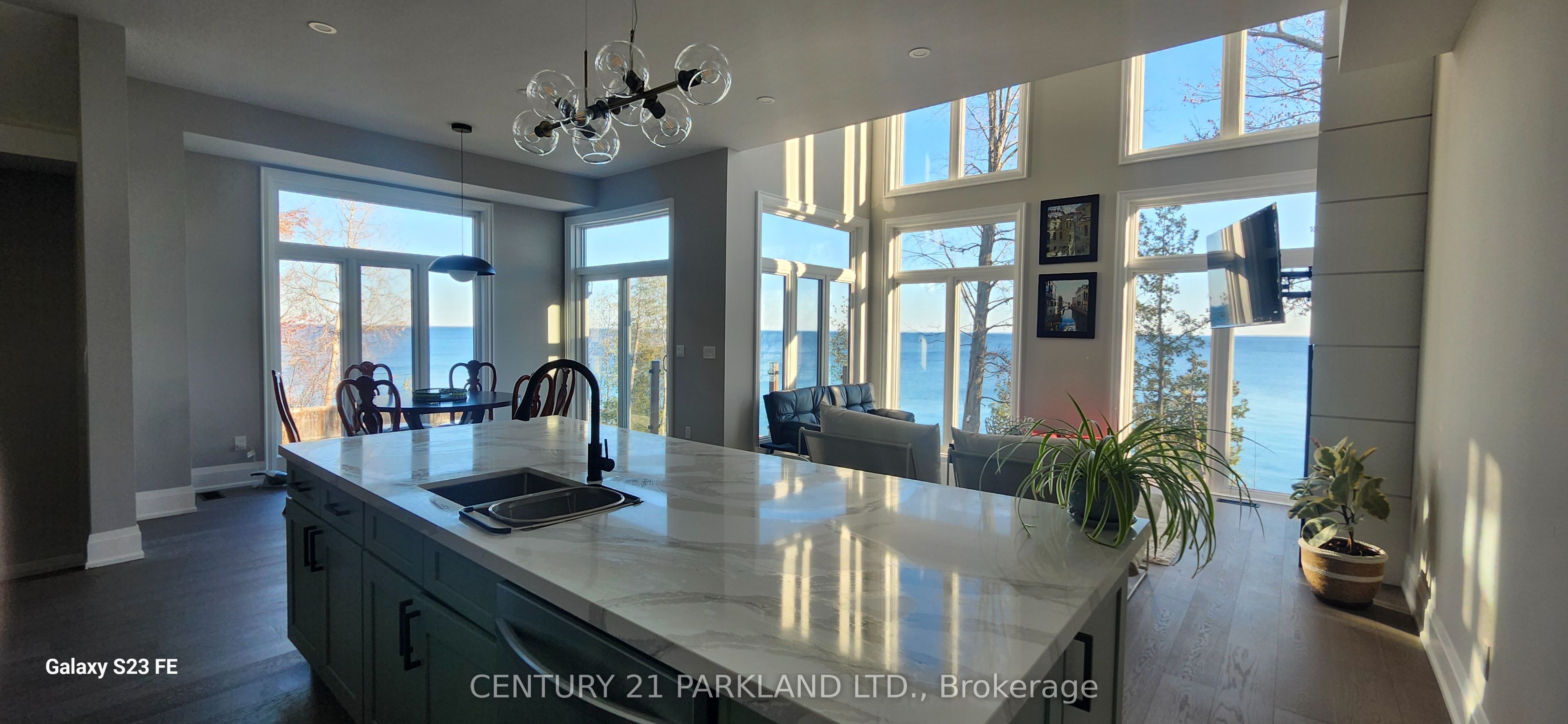 15 Stanley Avenue Property Photo 9