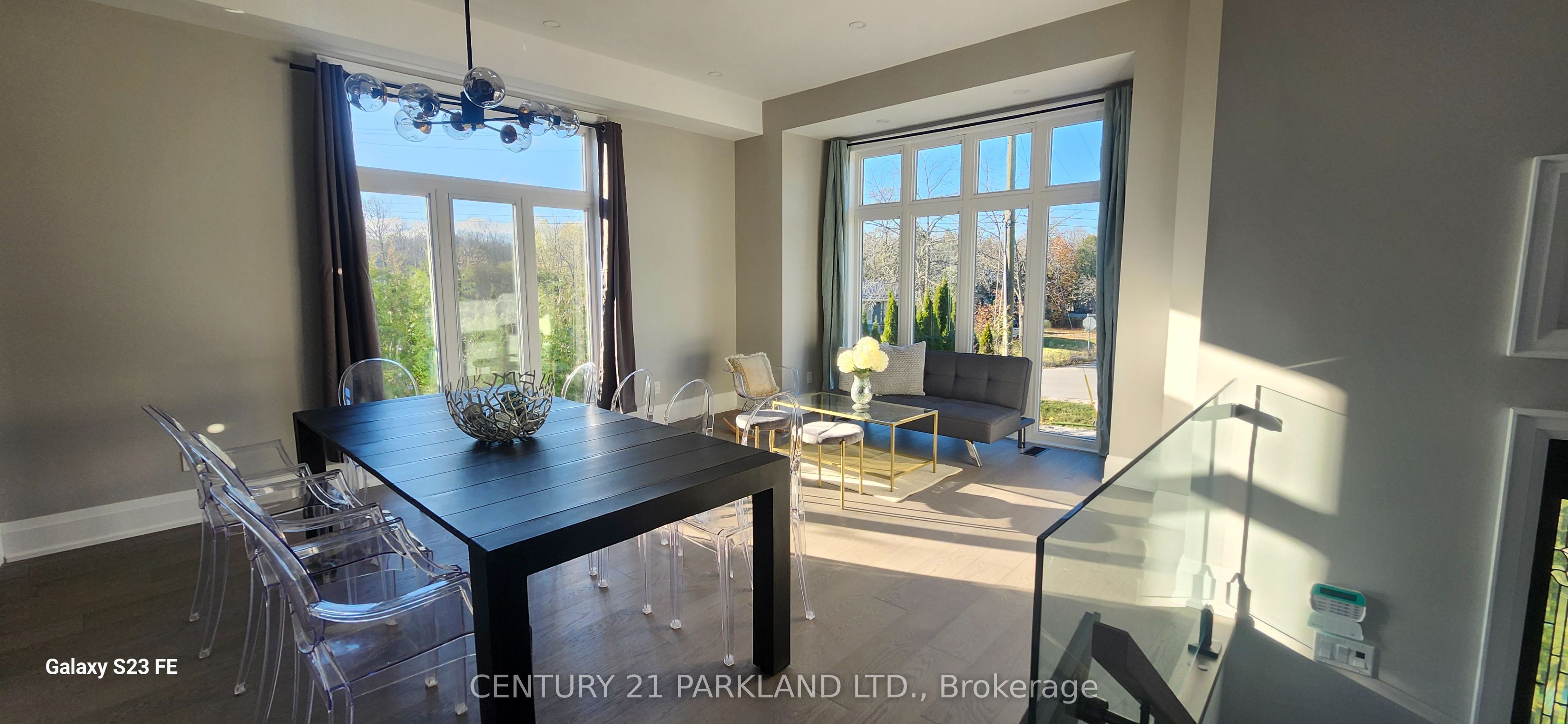 15 Stanley Avenue Property Photo 11