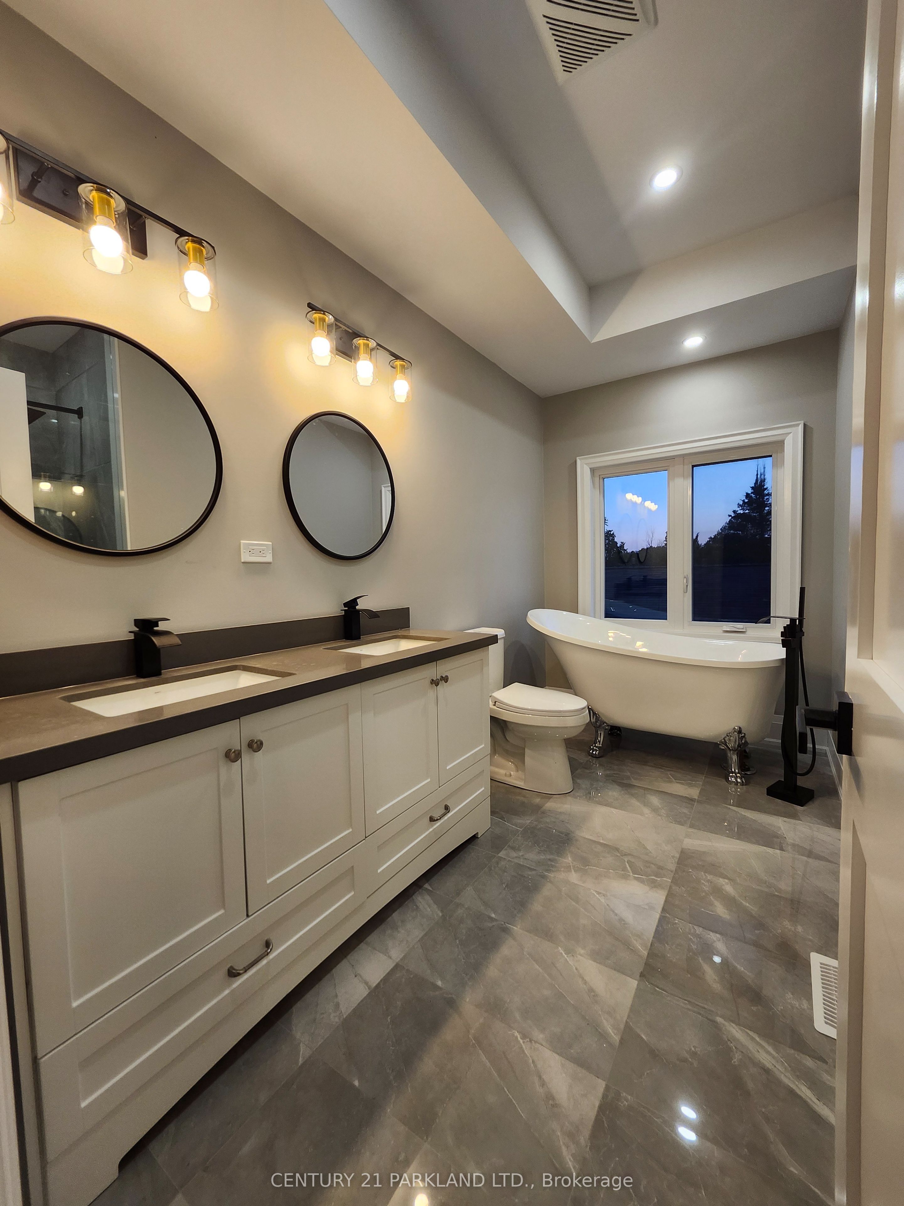 15 Stanley Avenue Property Photo 22