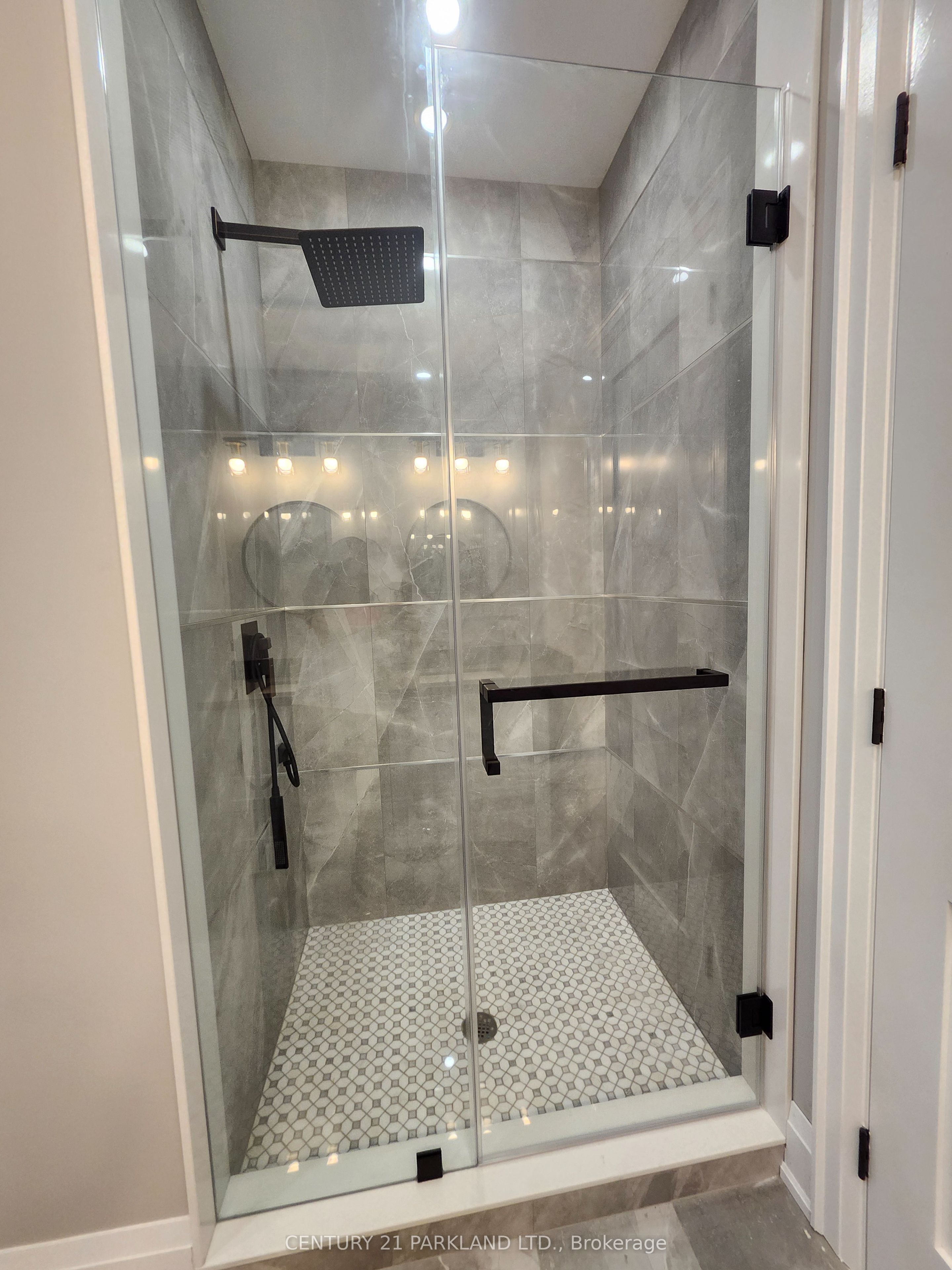 15 Stanley Avenue Property Photo 25