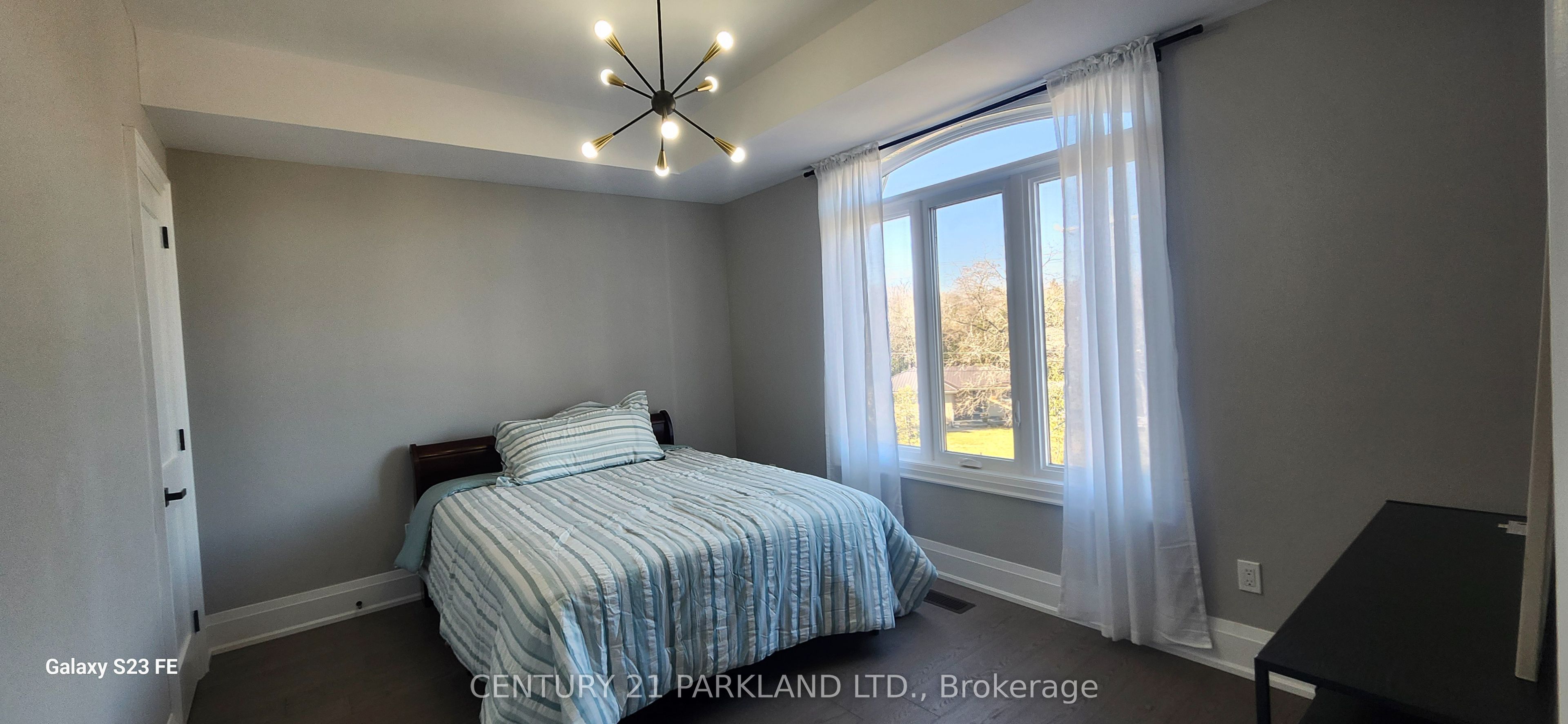 15 Stanley Avenue Property Photo 27