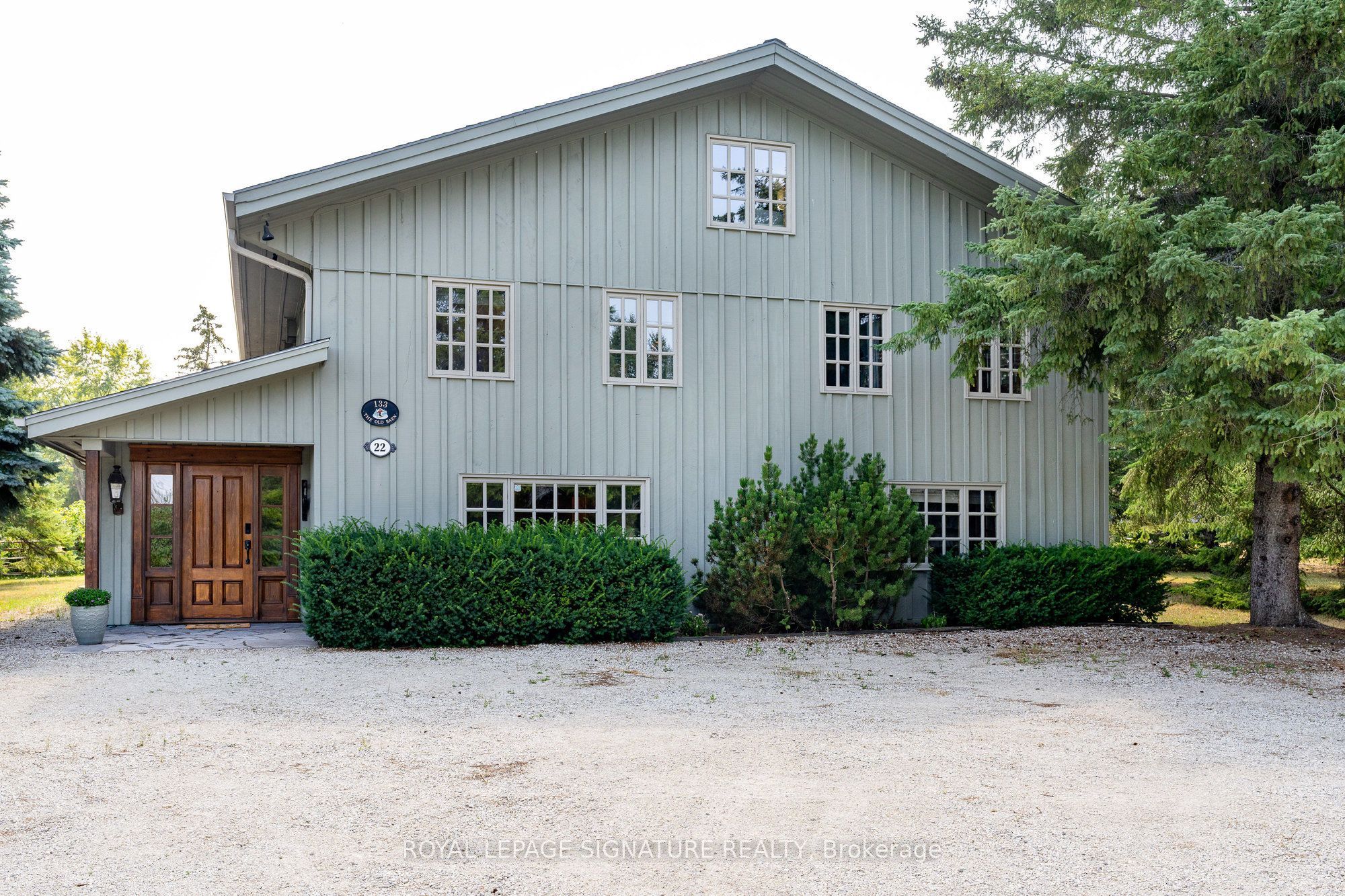 22 Newton Way Property Photo 2