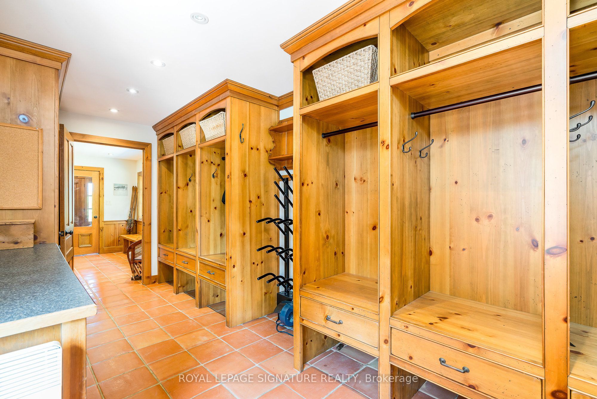 22 Newton Way Property Photo 6